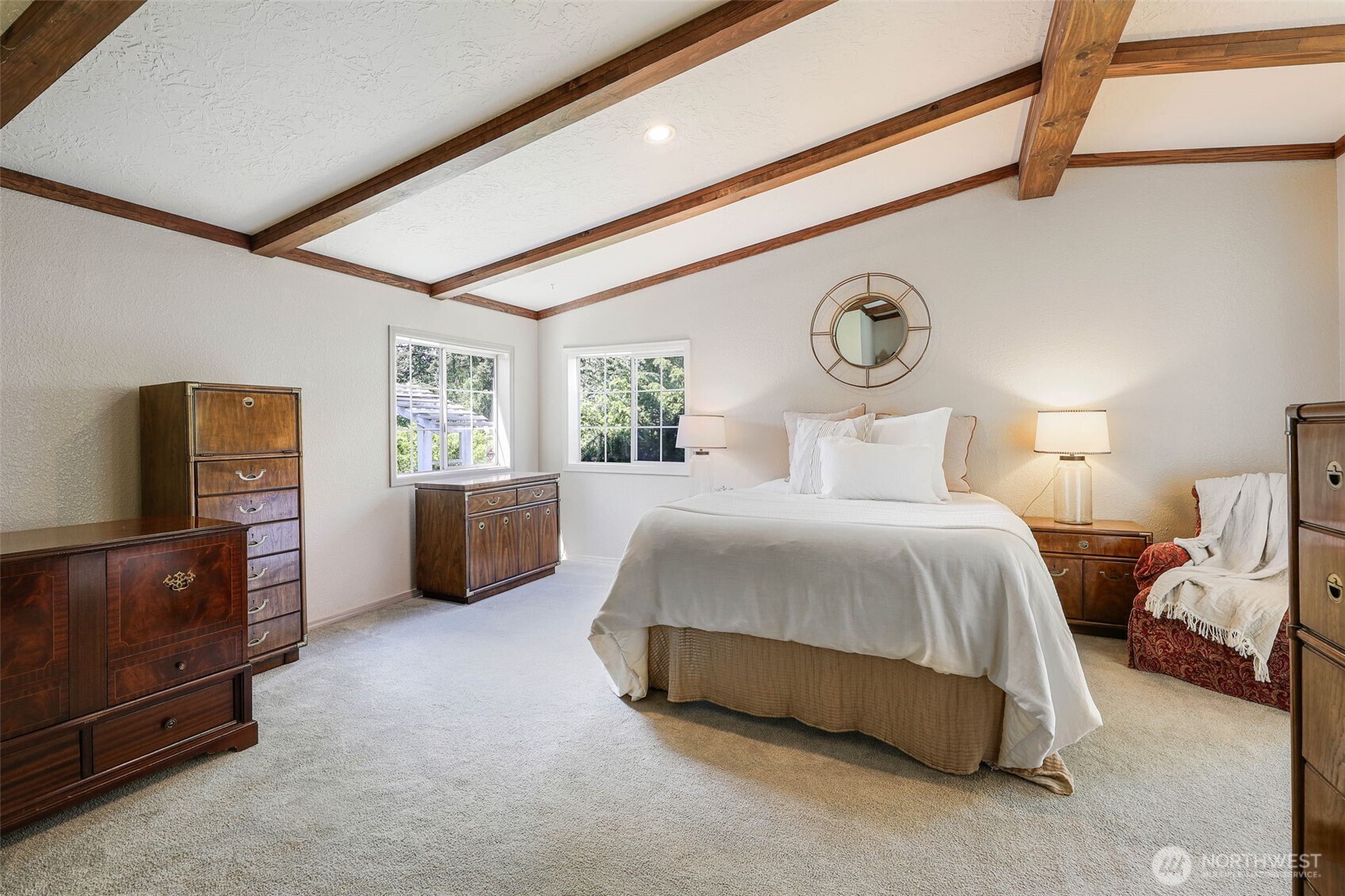 8909 Arlington Heights Road