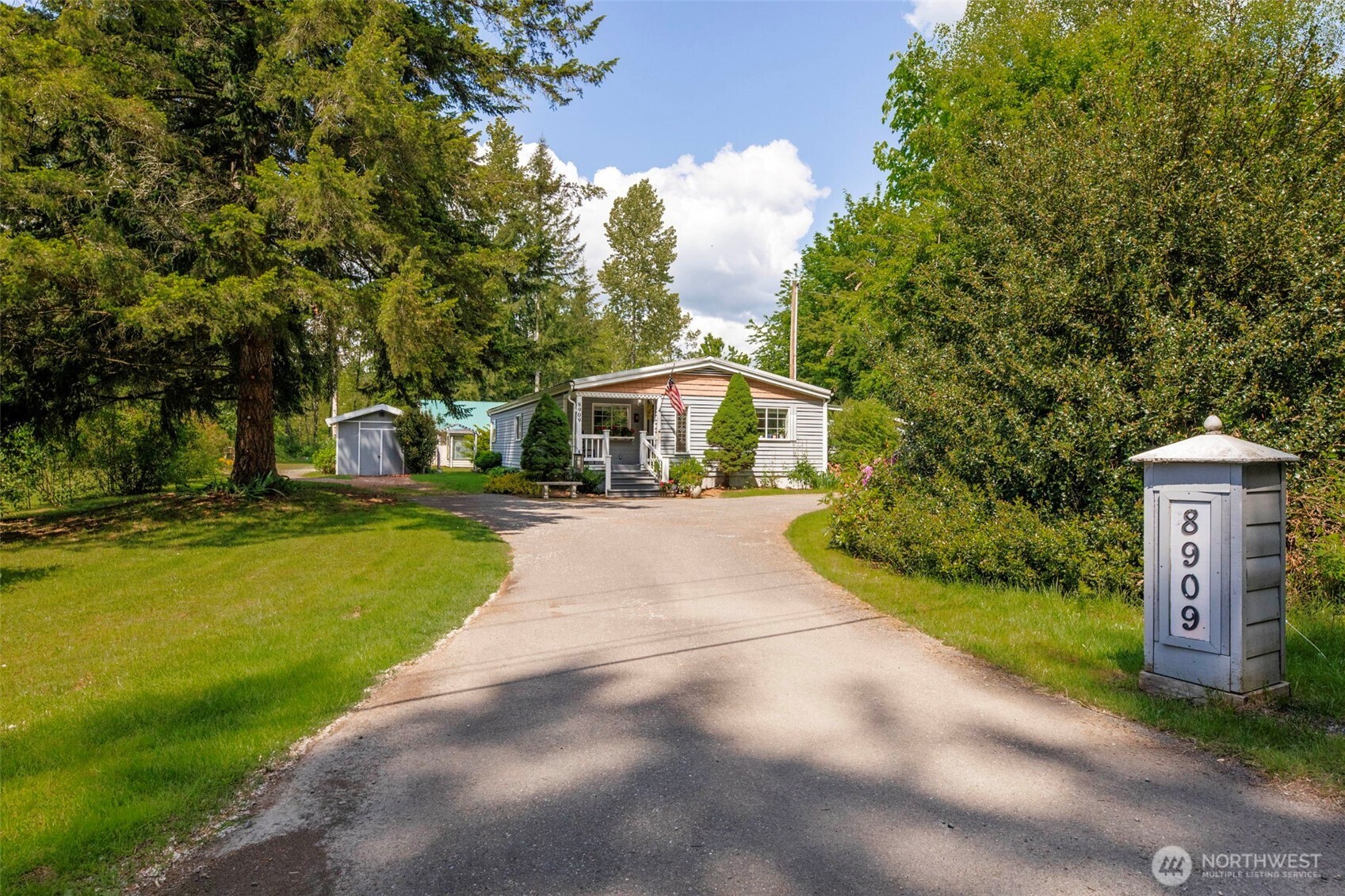 8909 Arlington Heights Road