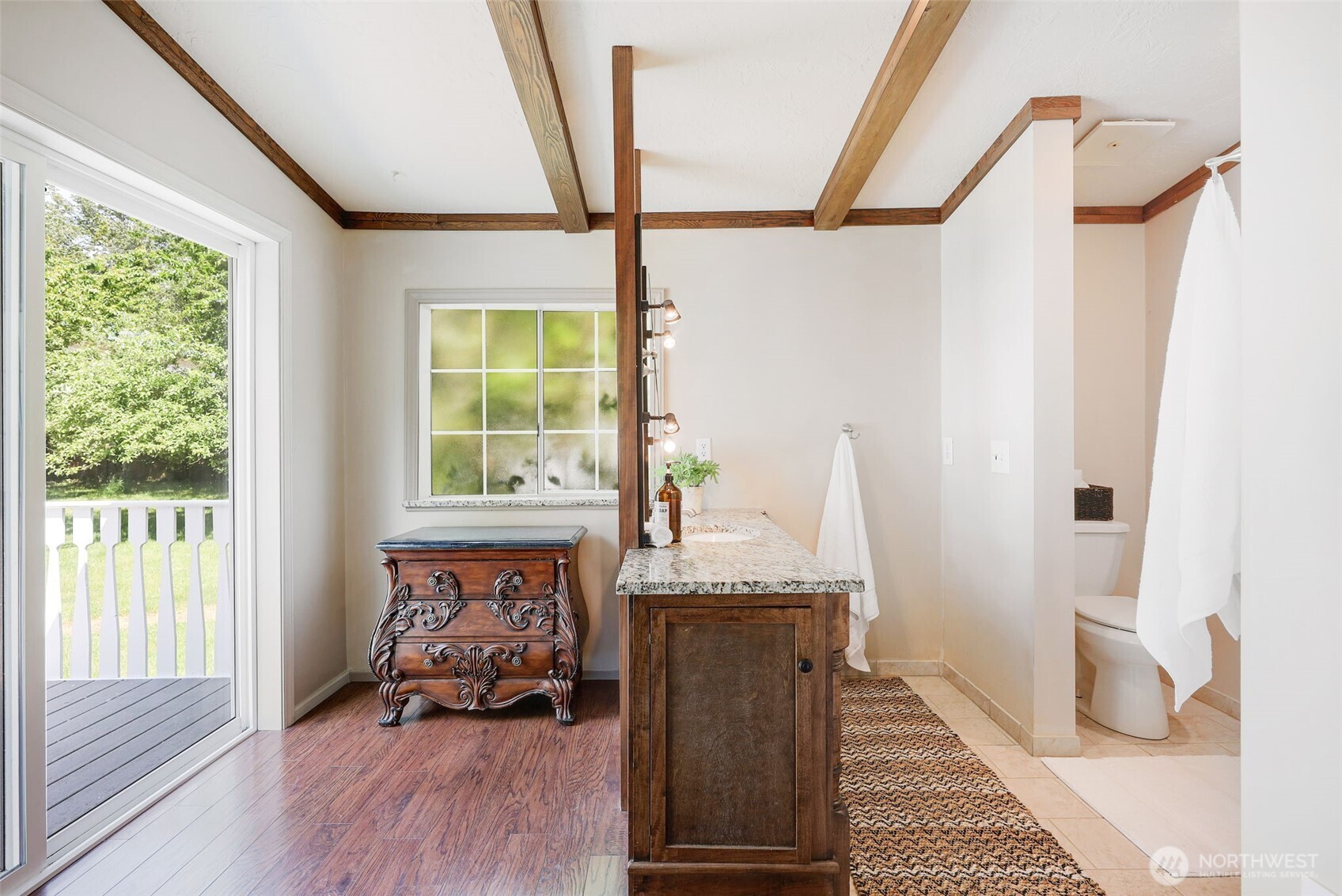 8909 Arlington Heights Road