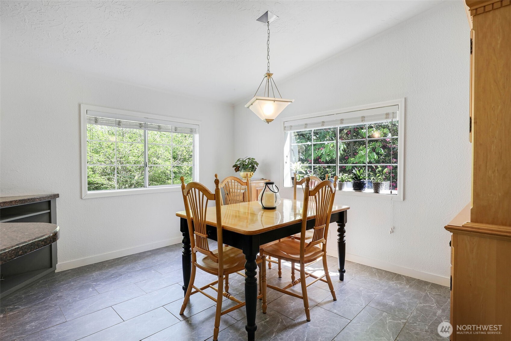 8909 Arlington Heights Road