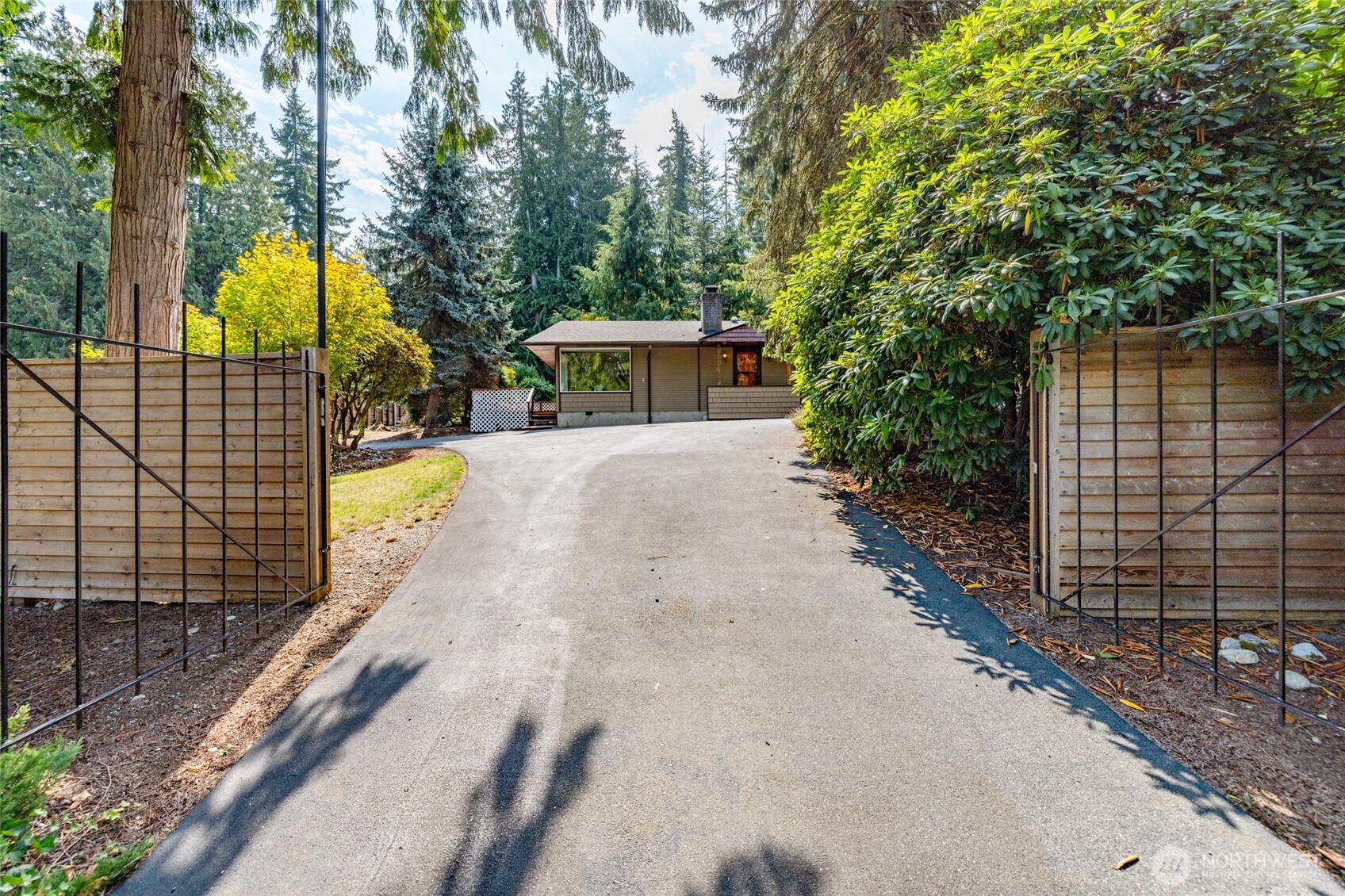 2920 Comanche Drive