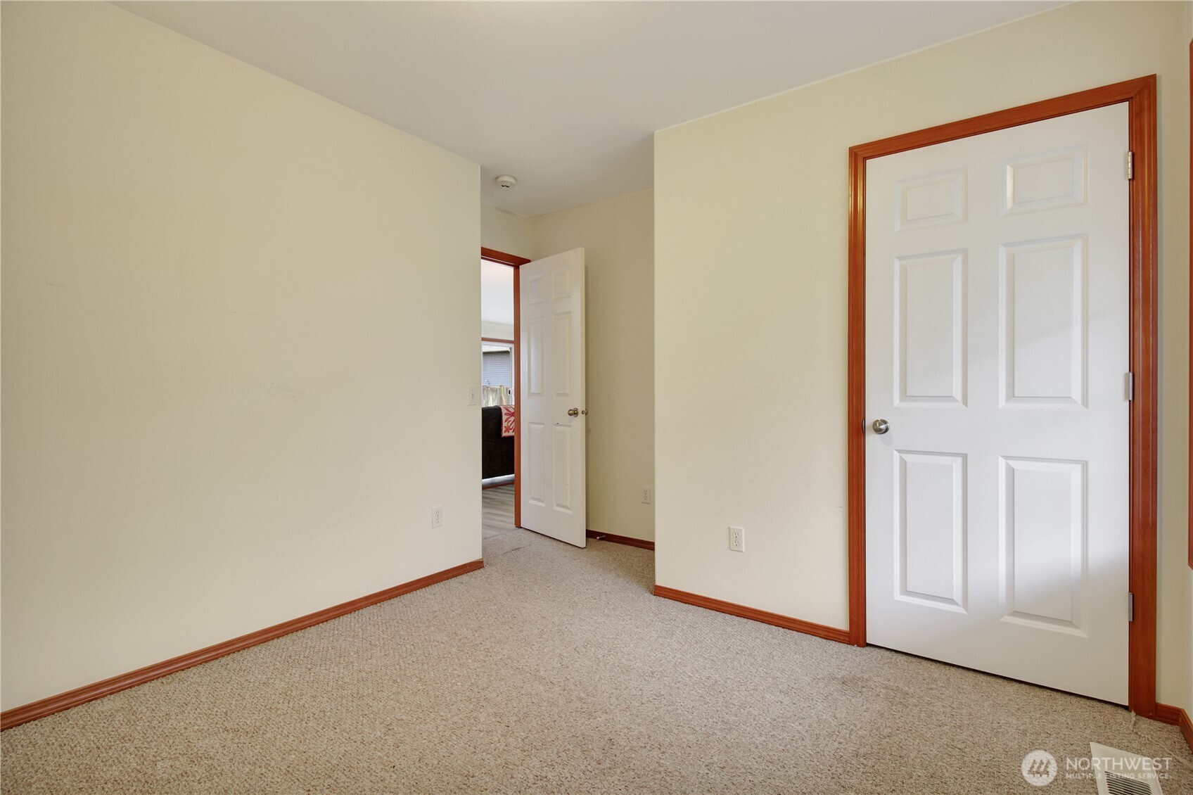 116 W Marion