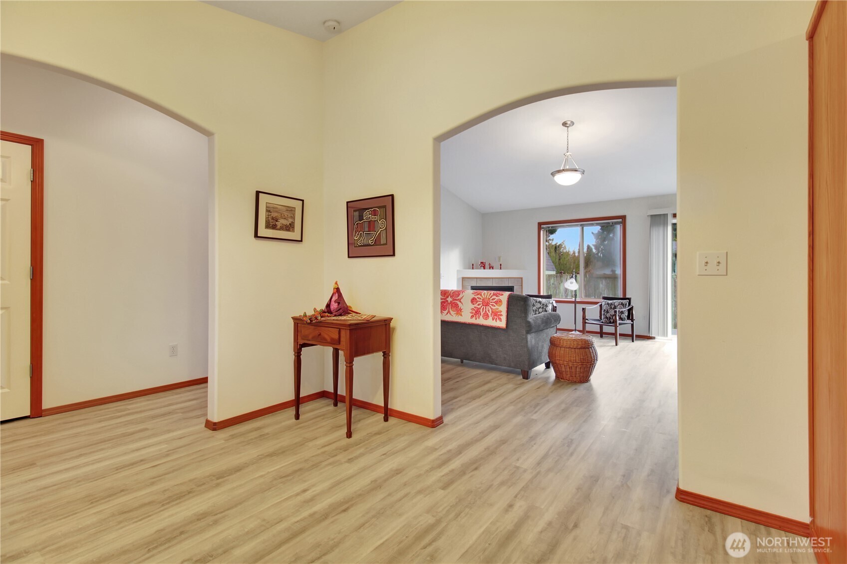 116 W Marion