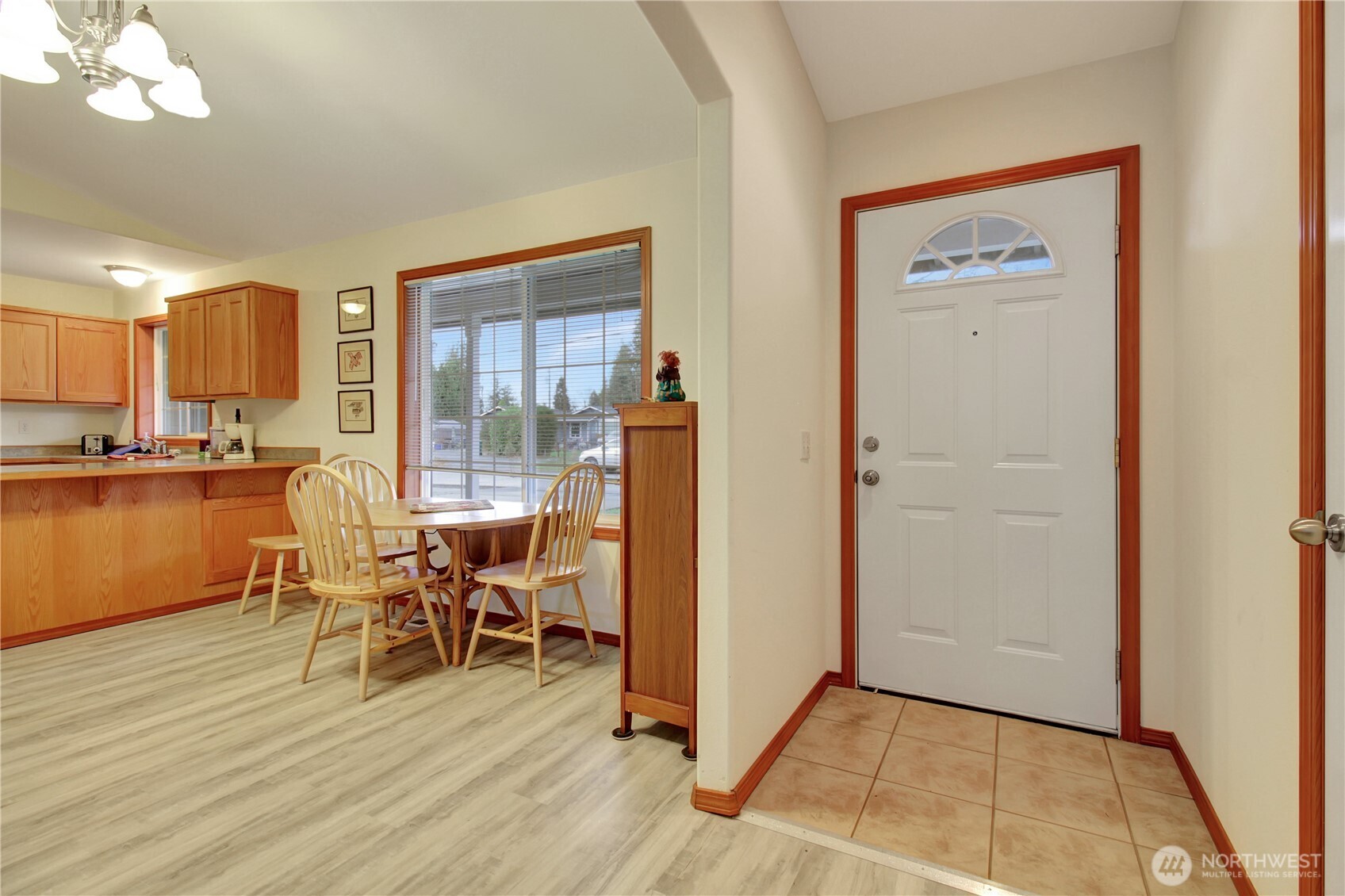 116 W Marion