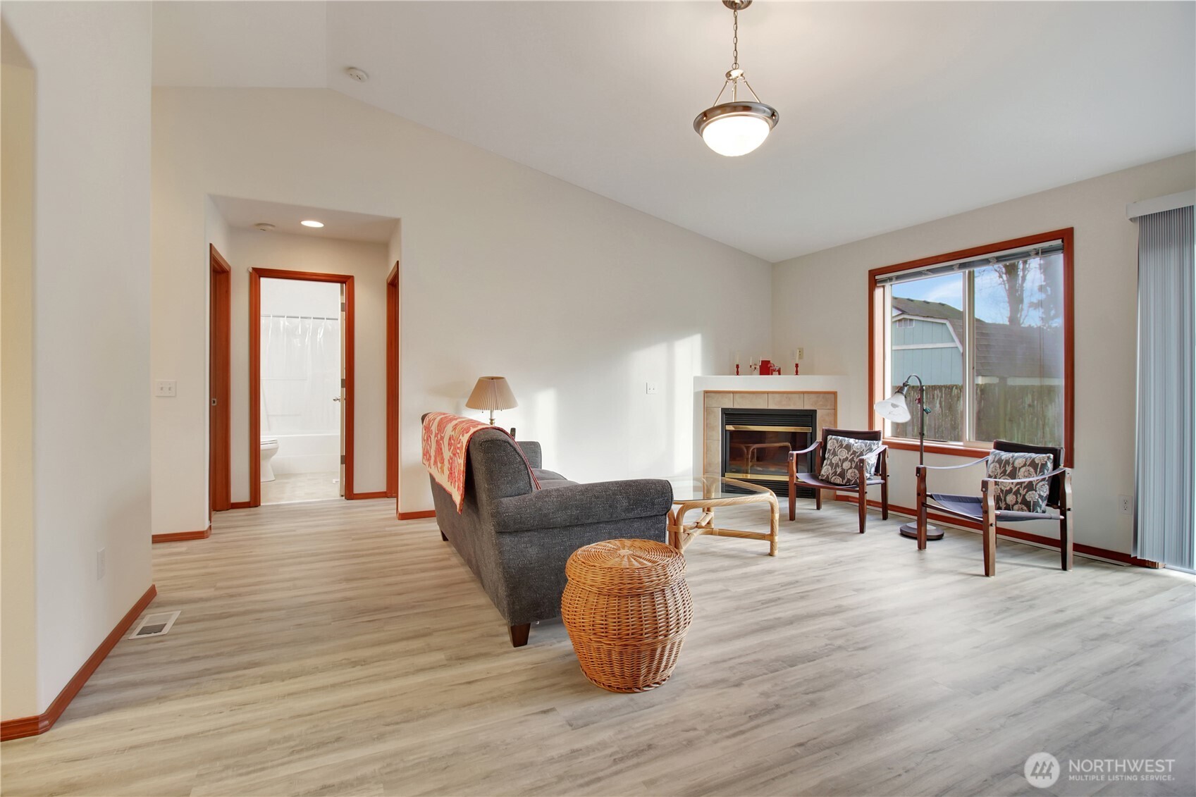 116 W Marion