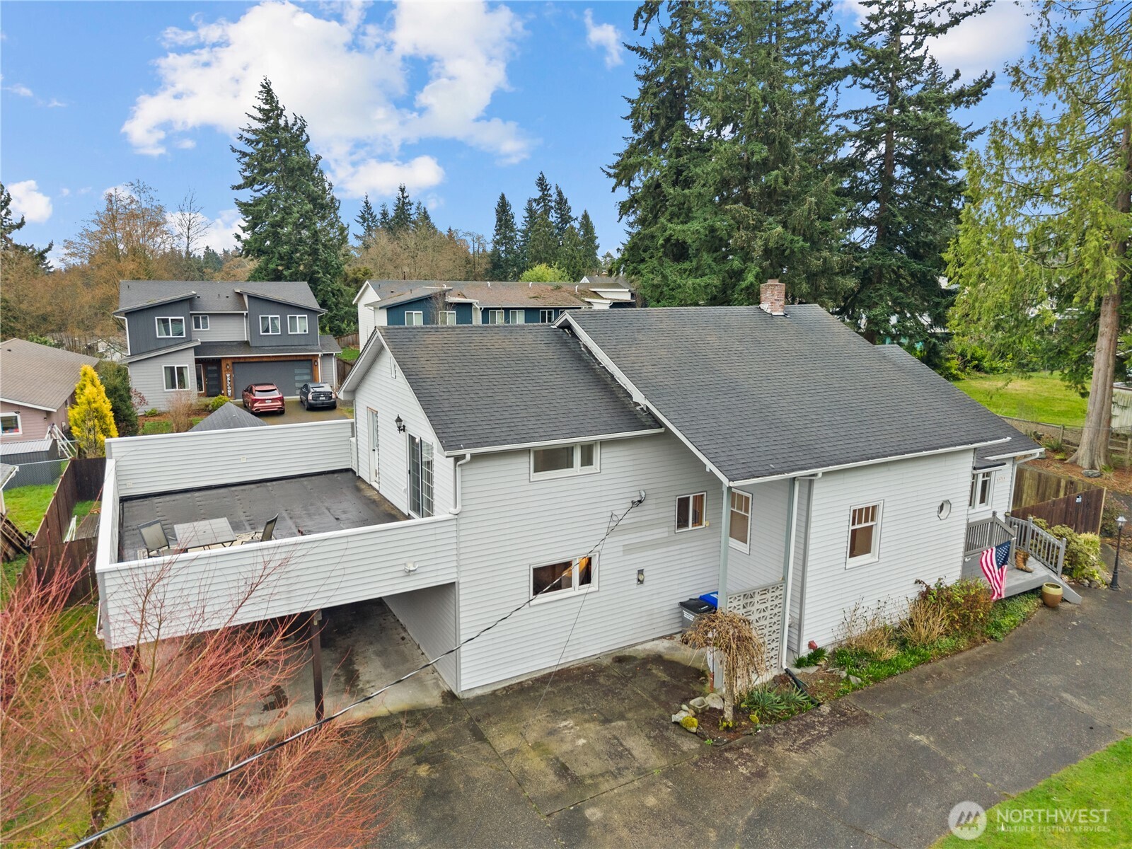 5719 East Drive