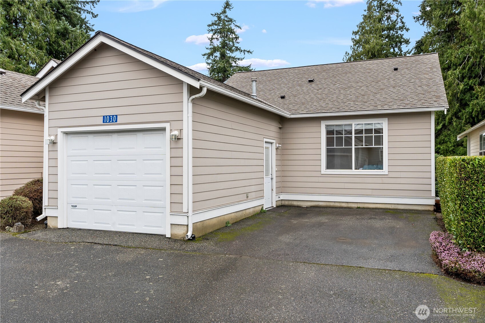1030 Sinclair Way Unit: 42