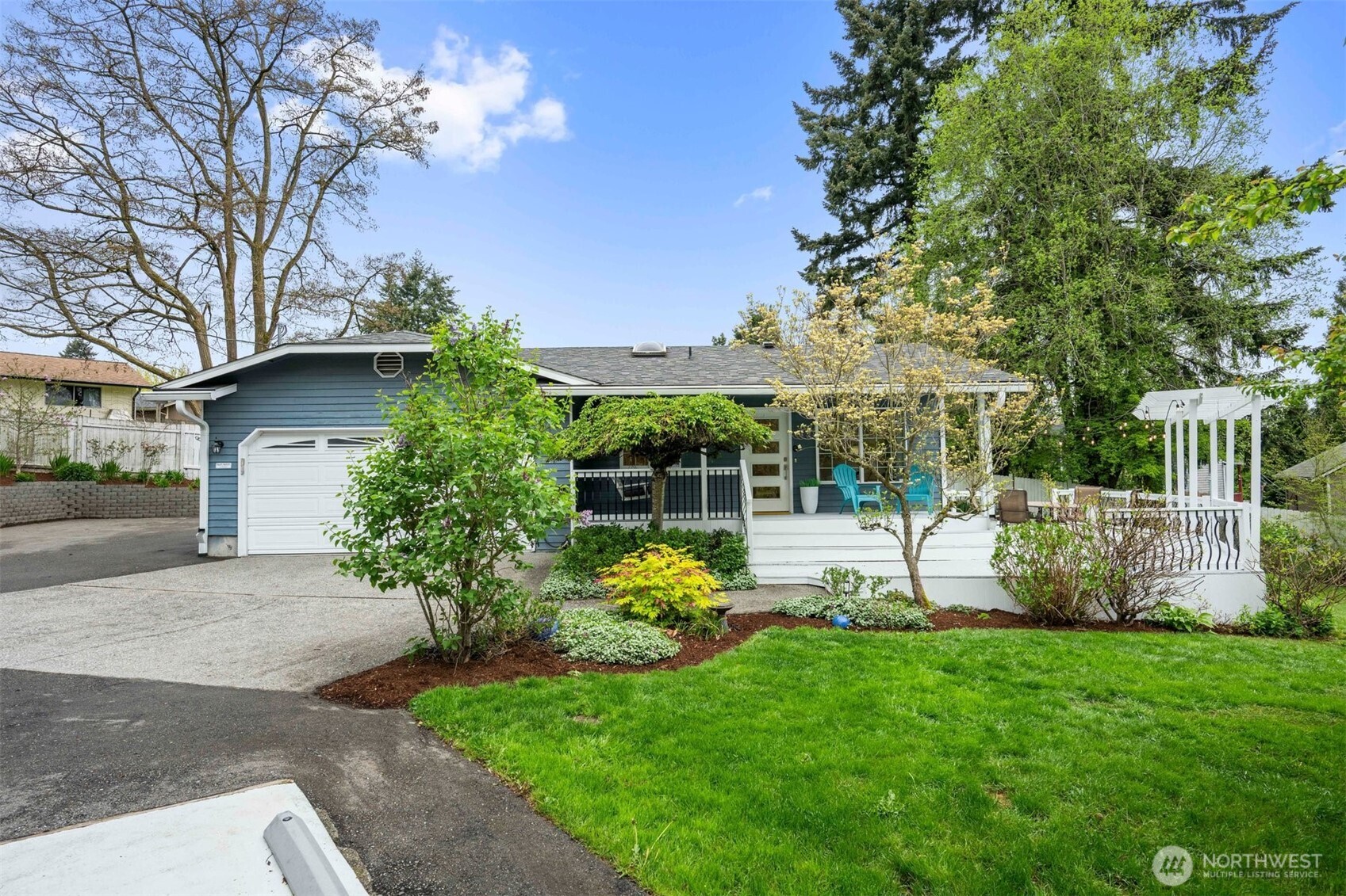 25 E Intercity Avenue