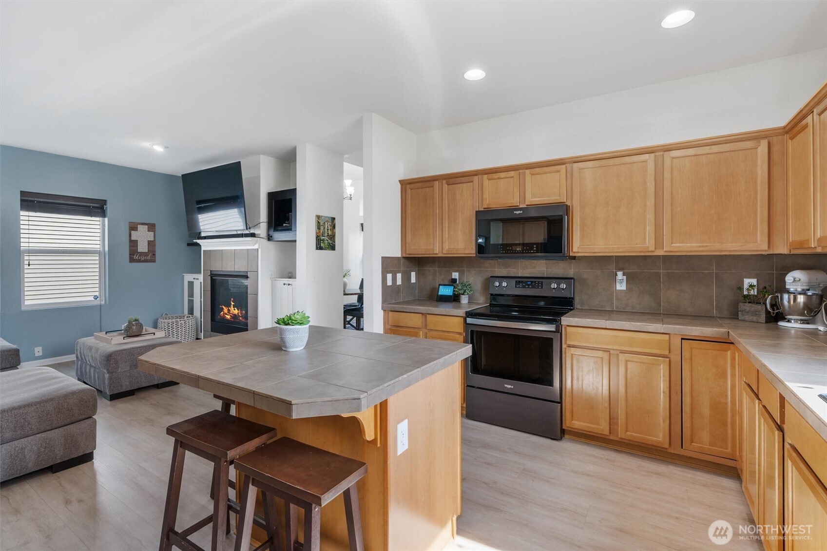 2619 84th Drive NE