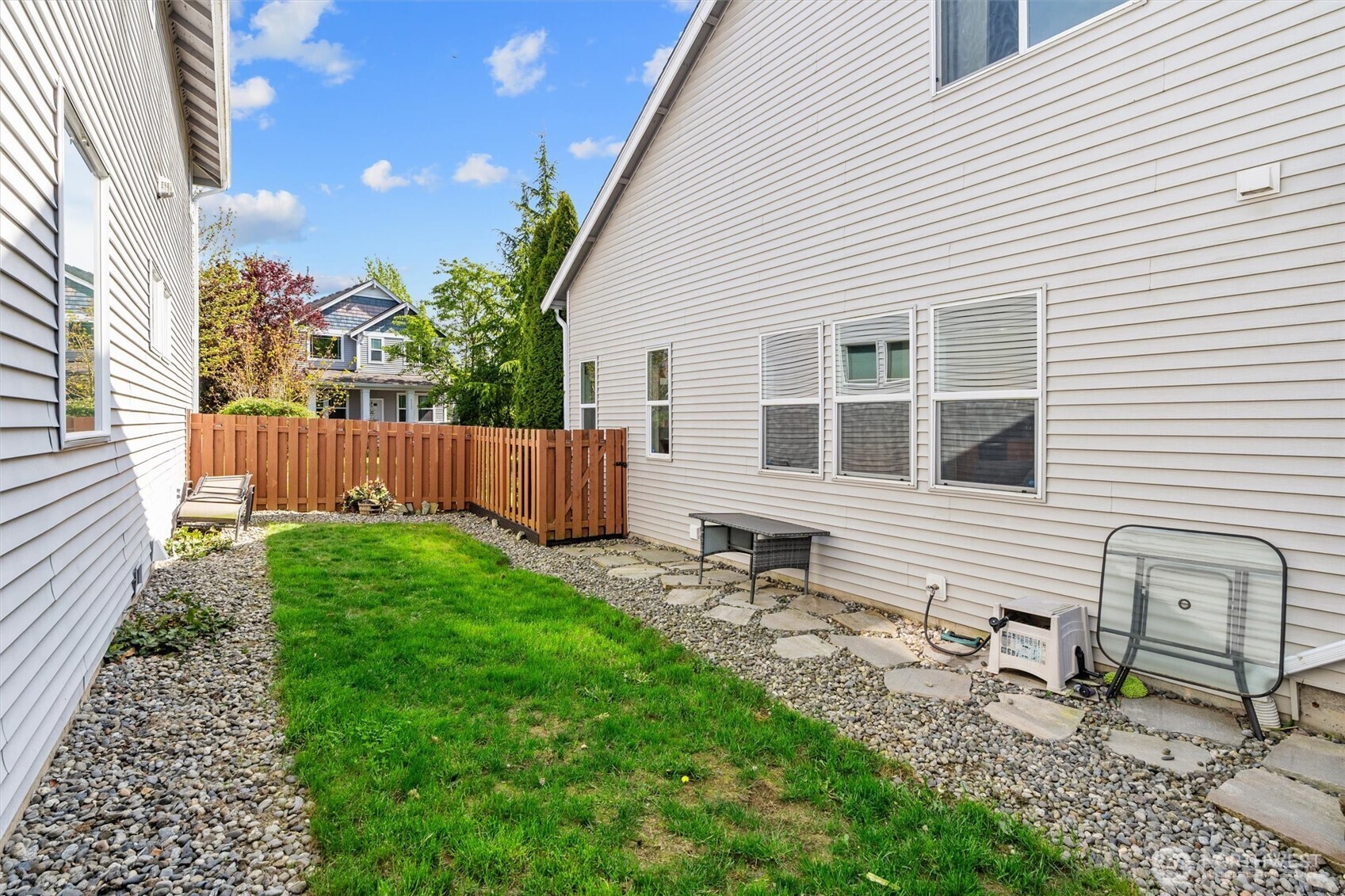 2619 84th Drive NE