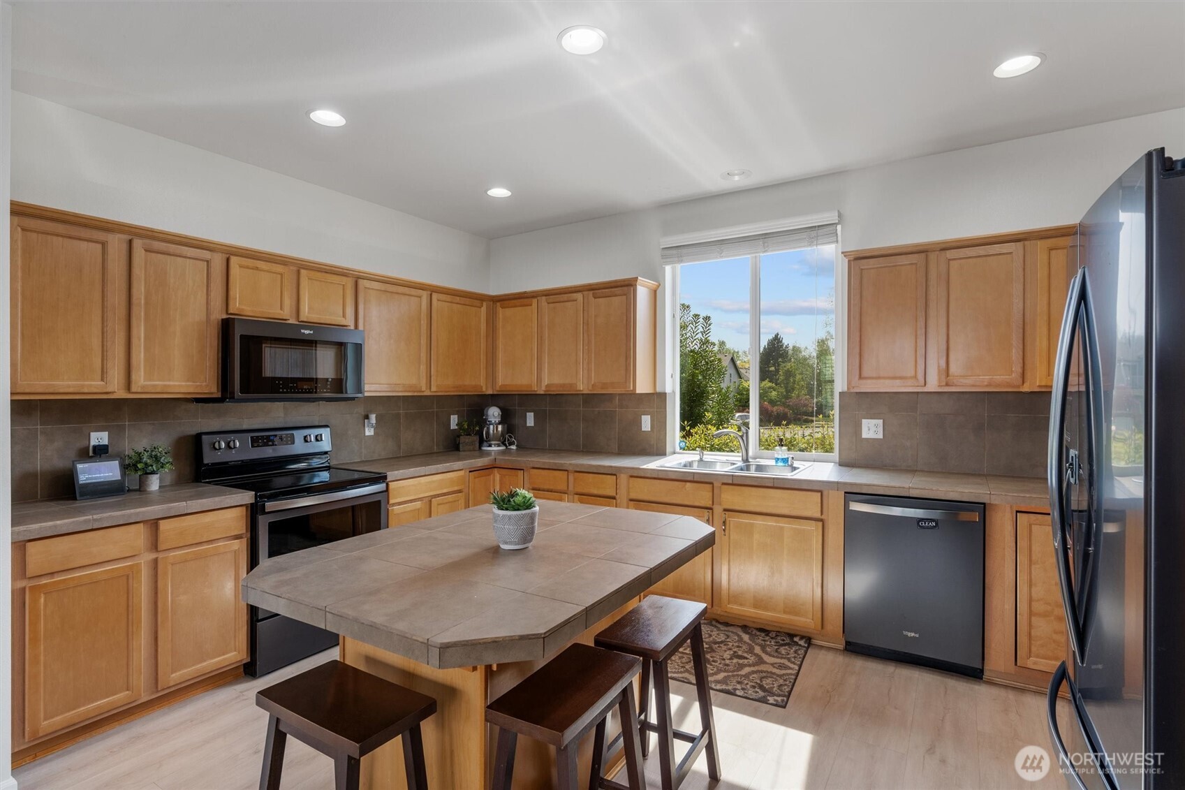 2619 84th Drive NE