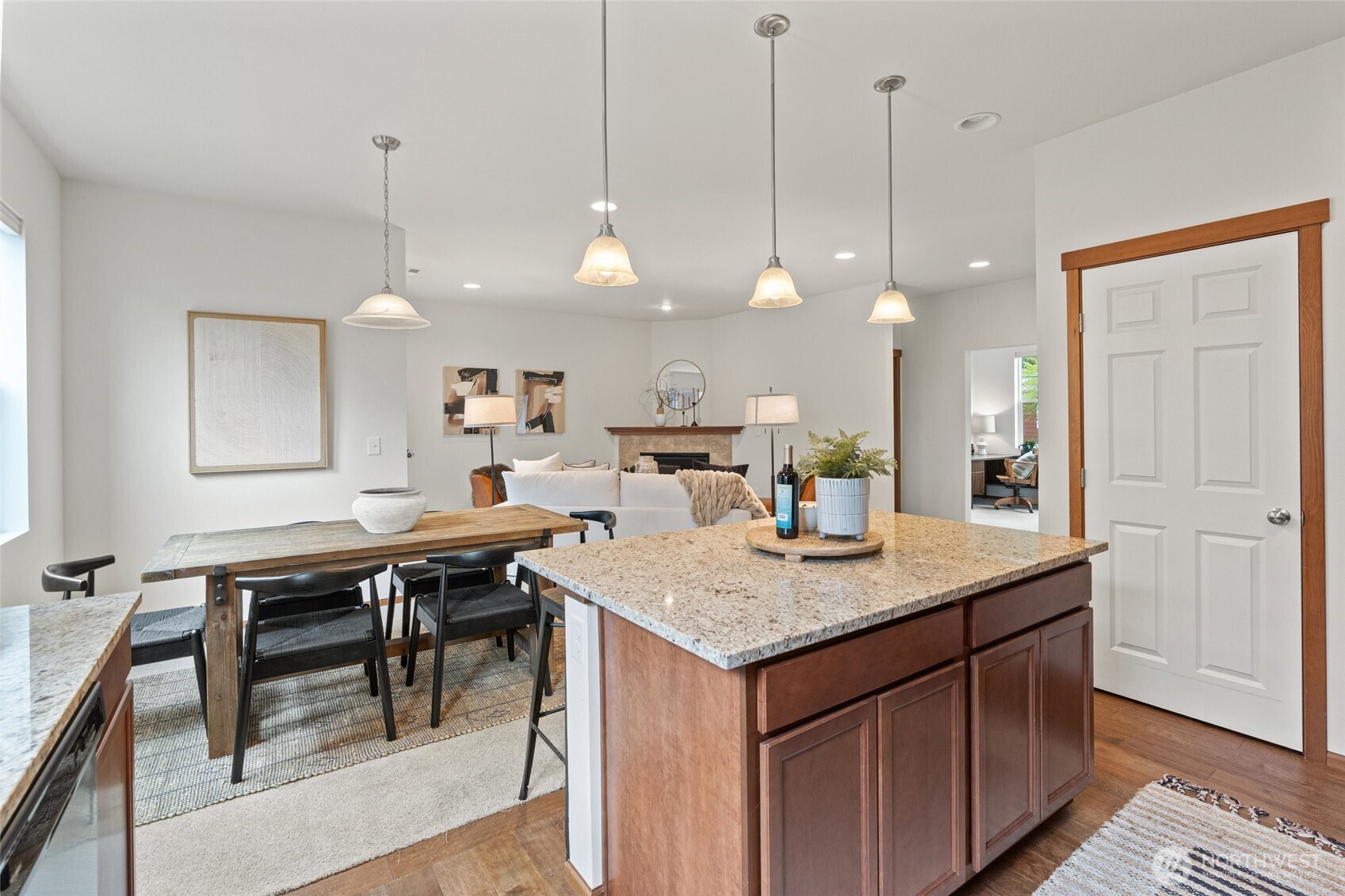4843 Shelby Place