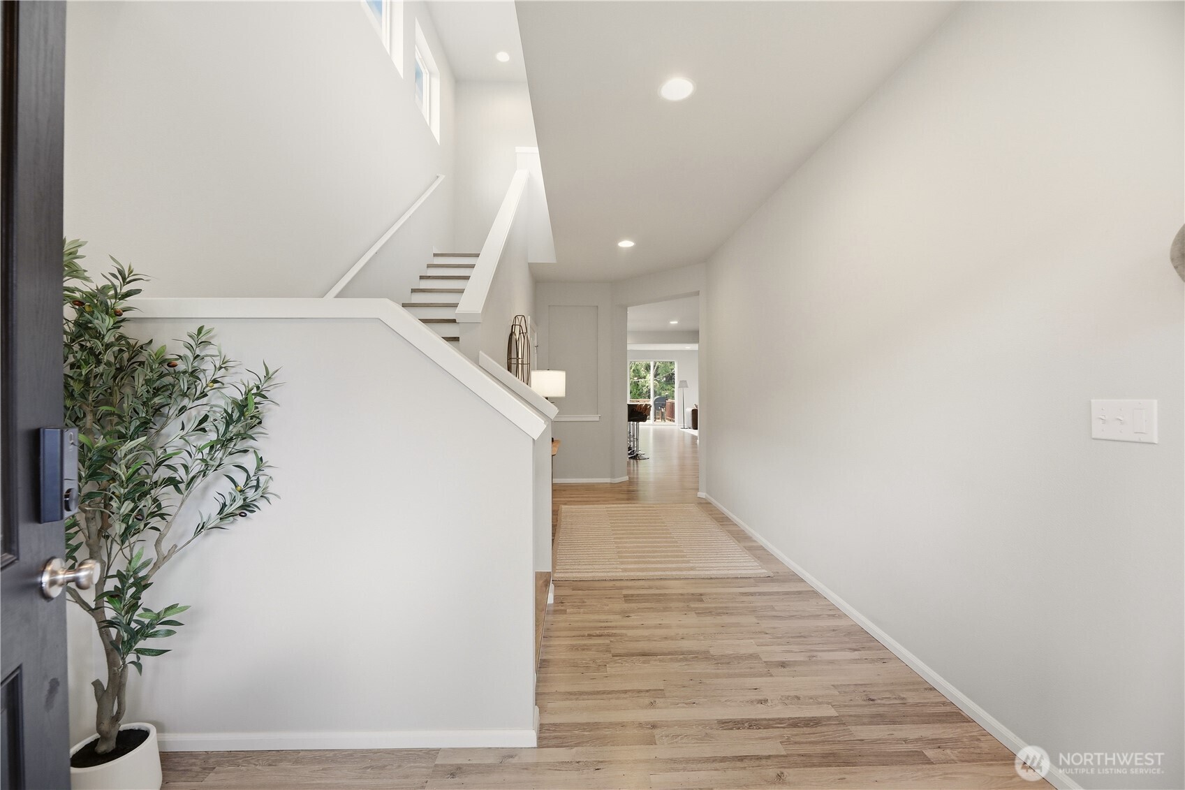 9907 13th Street SE