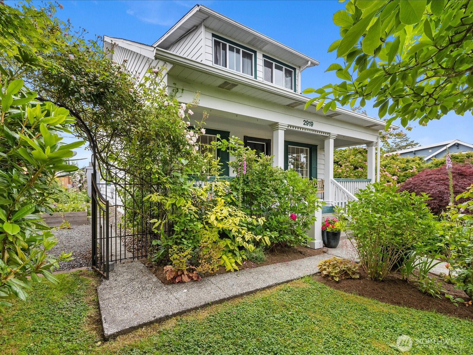 2919 Leonard Drive