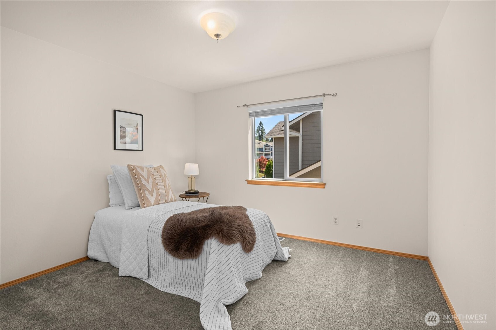 30 79th Drive NE