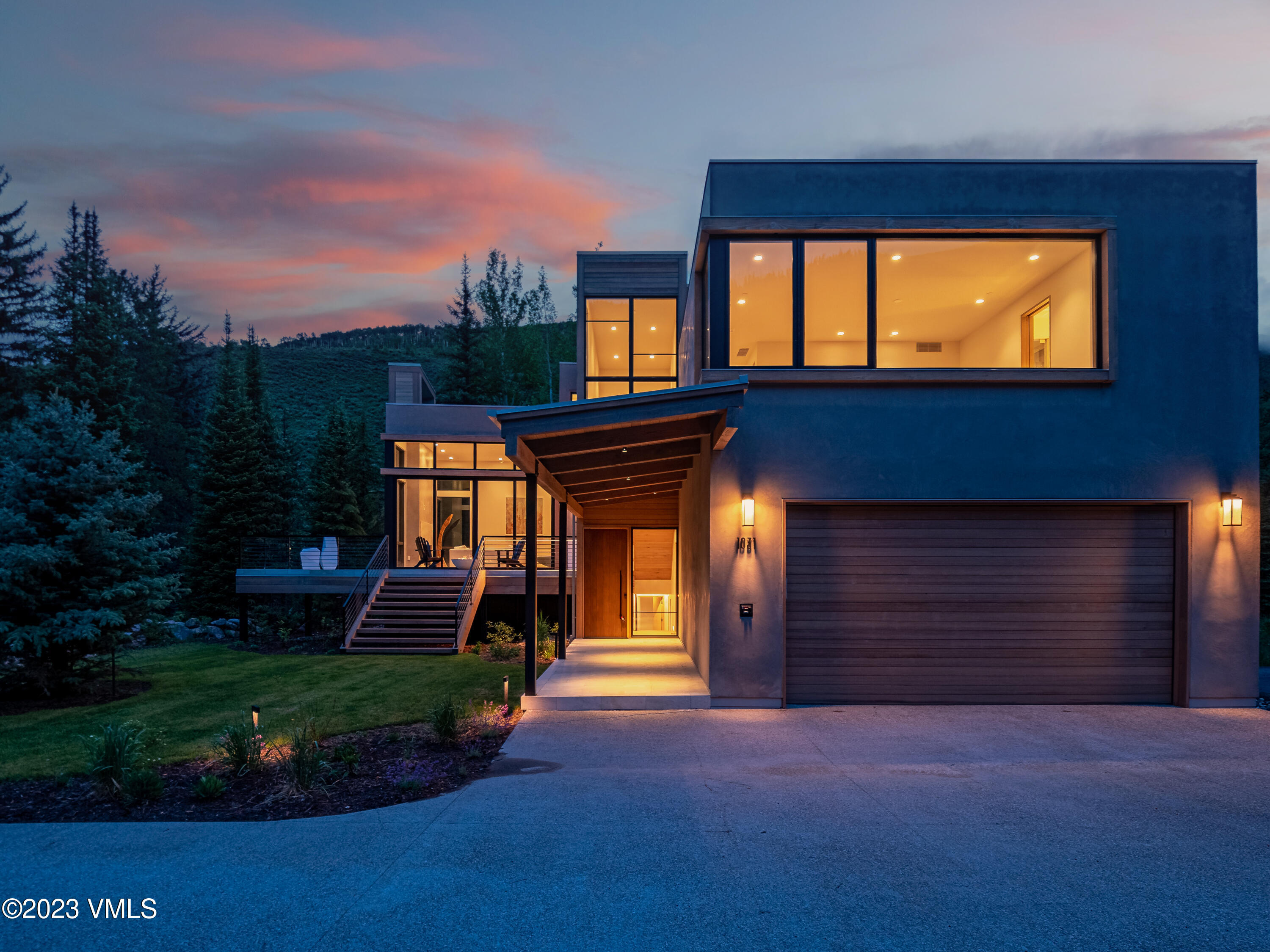 1031 Eagles Nest Circle | SOLD