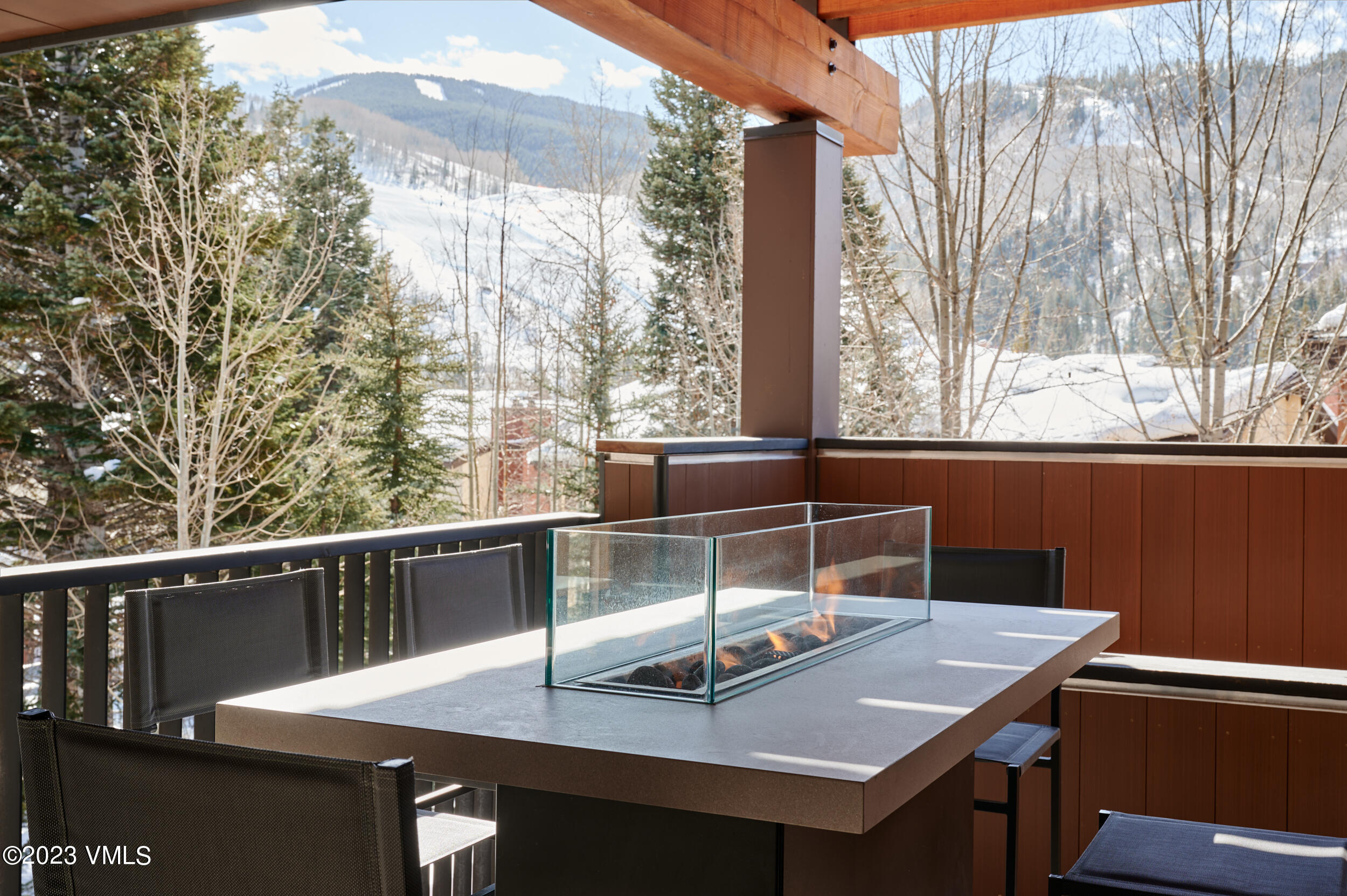 430 S Frontage Road E, E