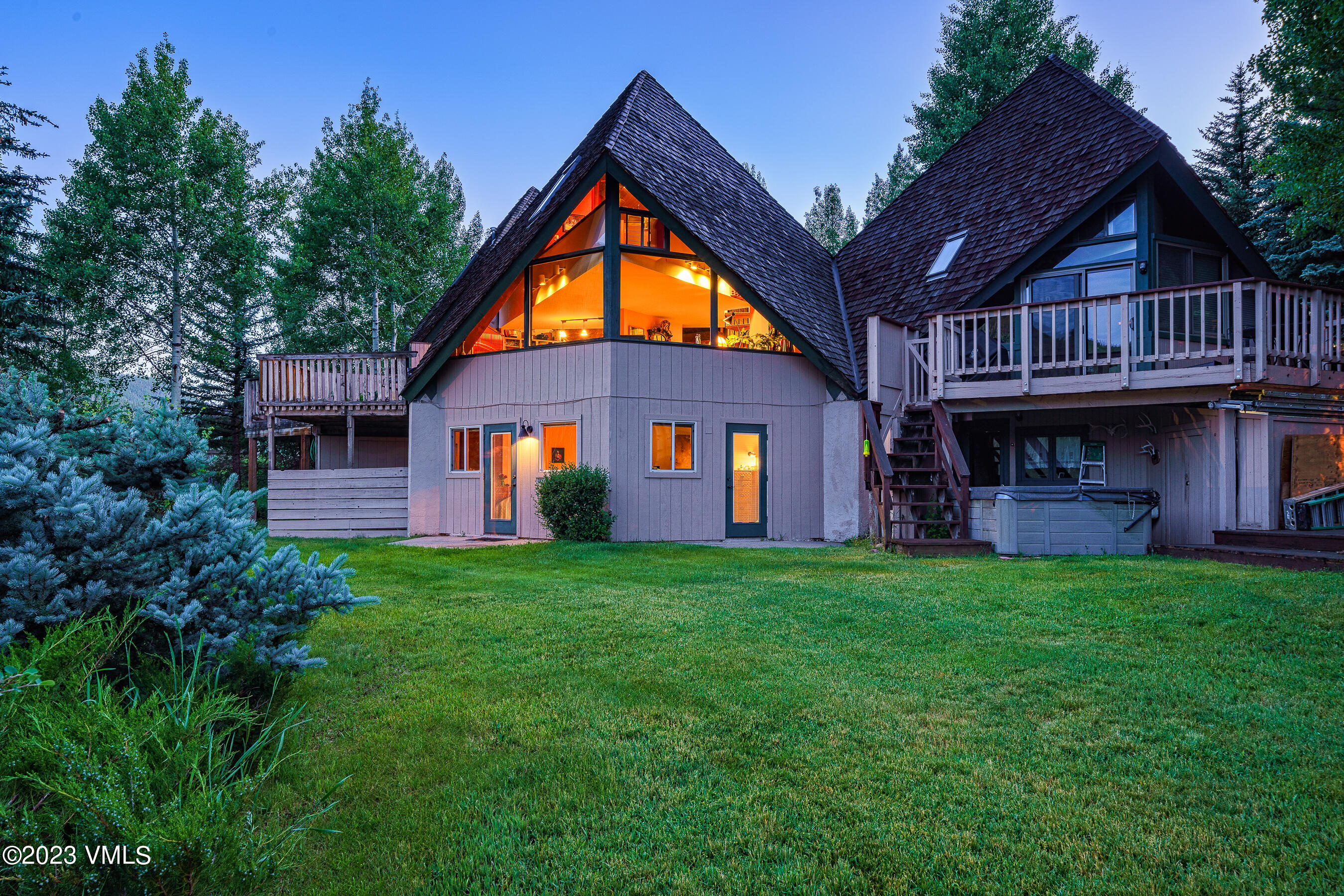 1400 Lions Ridge Loop, A2