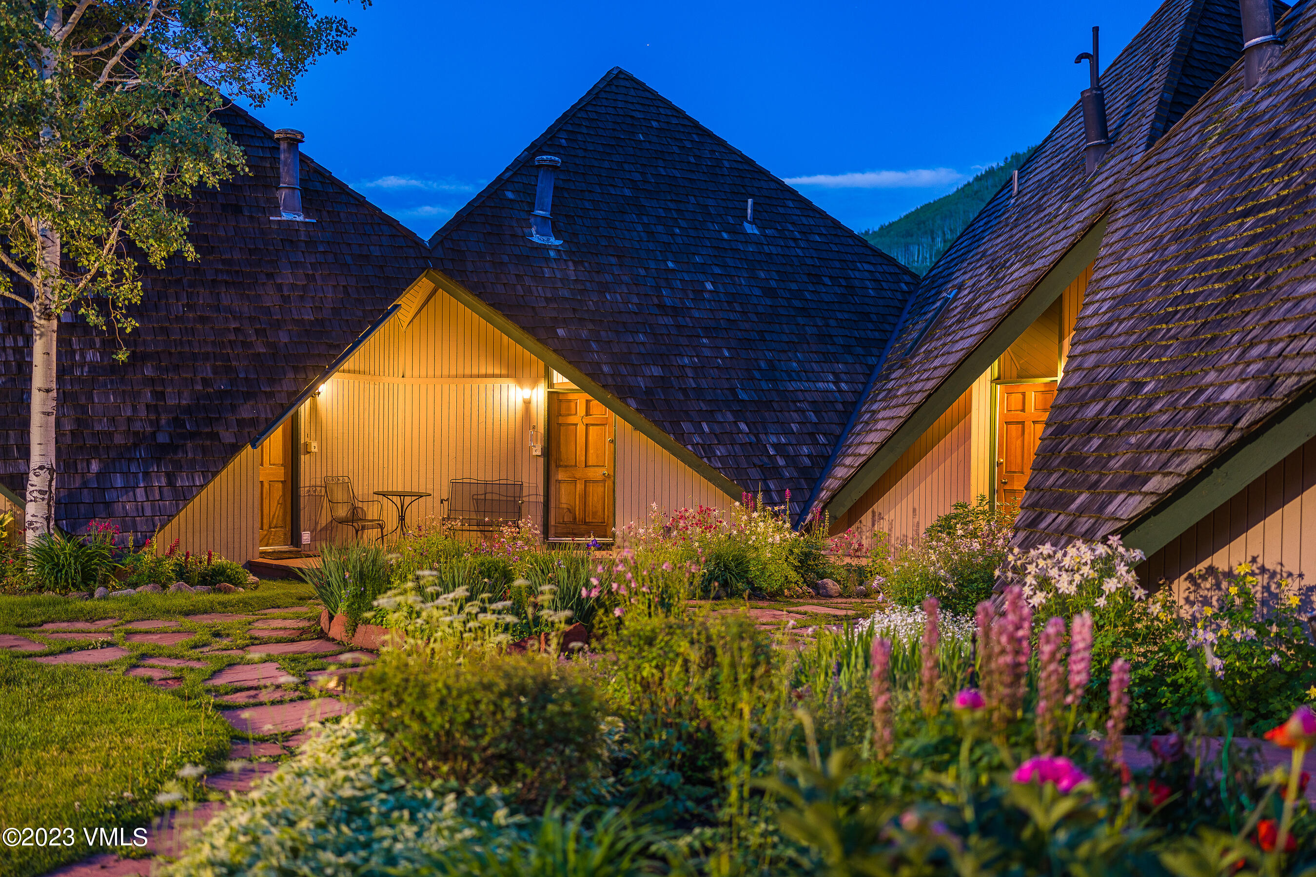 1400 Lions Ridge Loop, A2