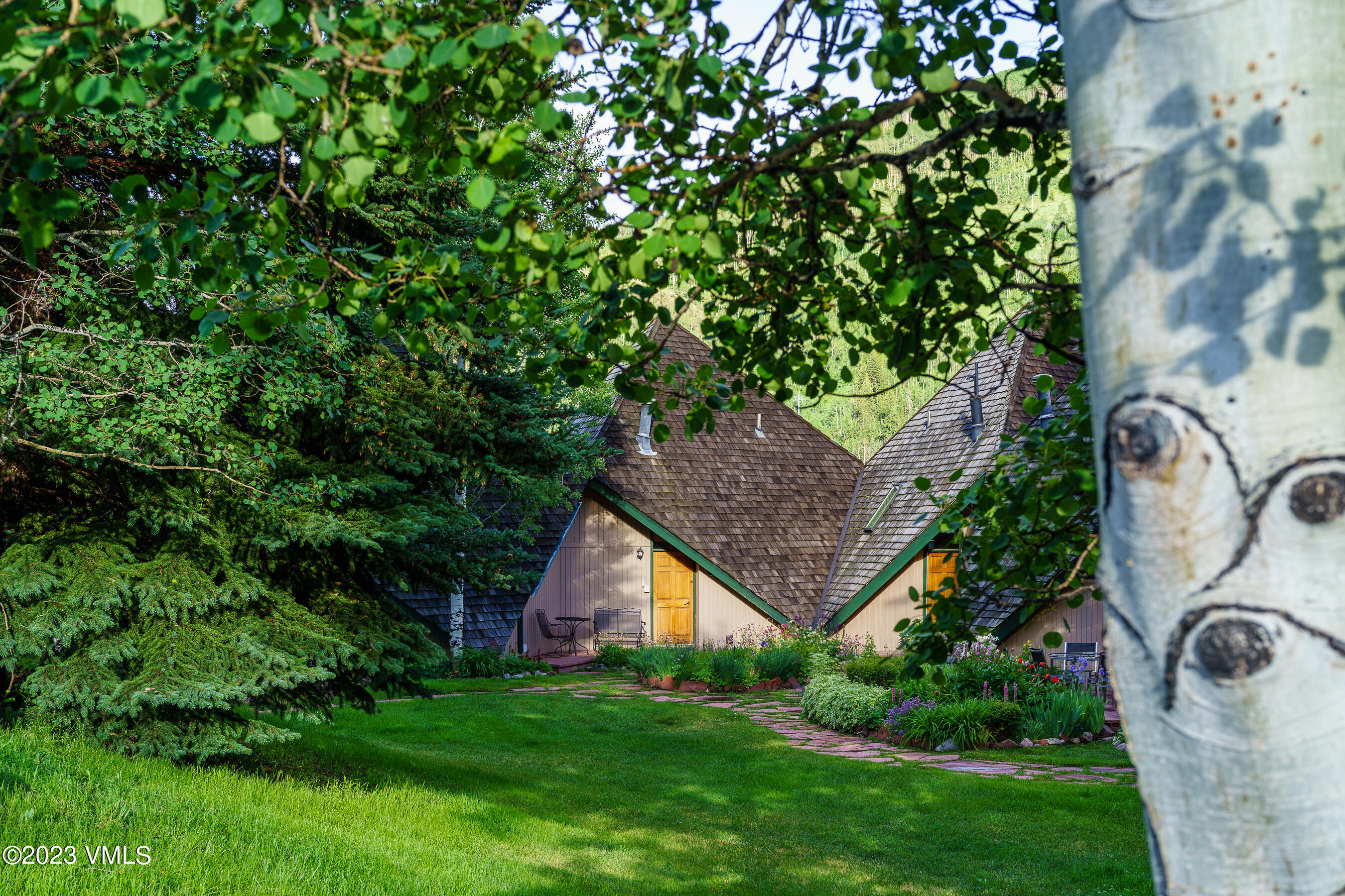 1400 Lions Ridge Loop, A2