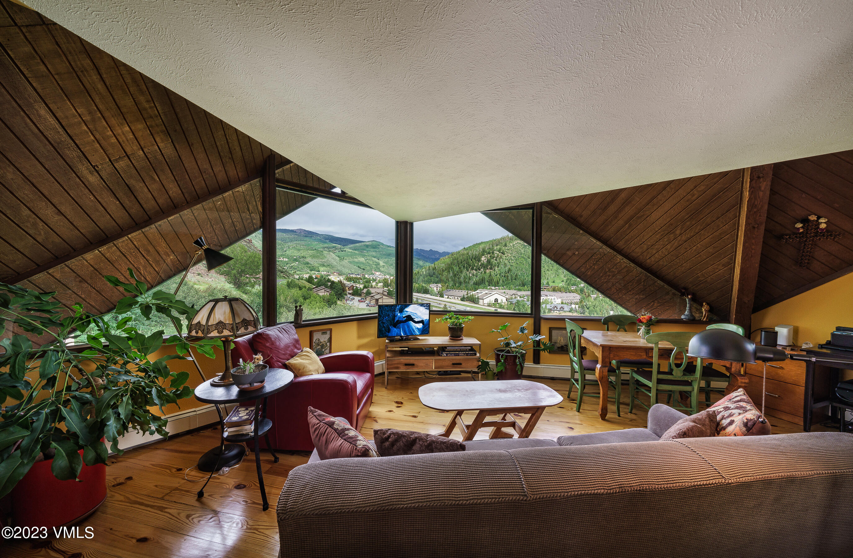 1400 Lions Ridge Loop, A2