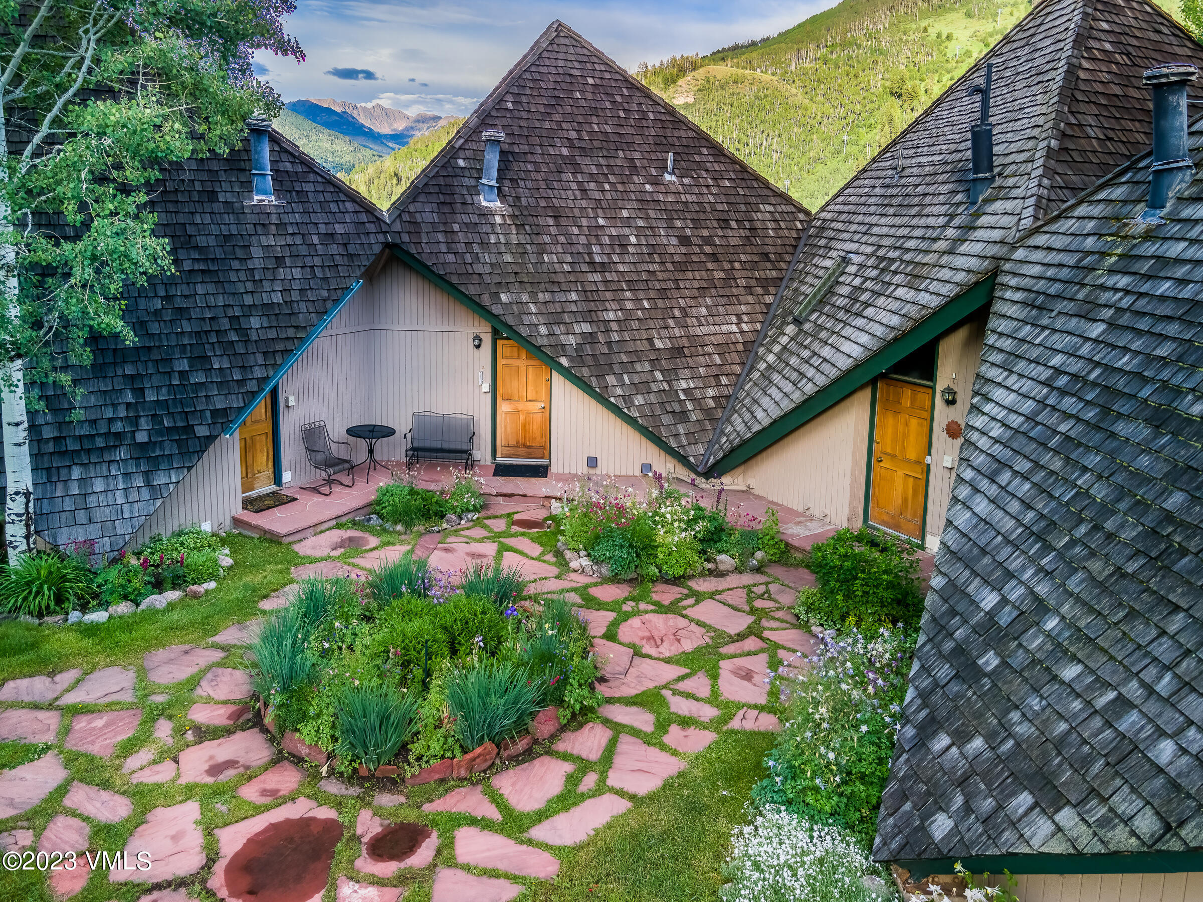 1400 Lions Ridge Loop, A2