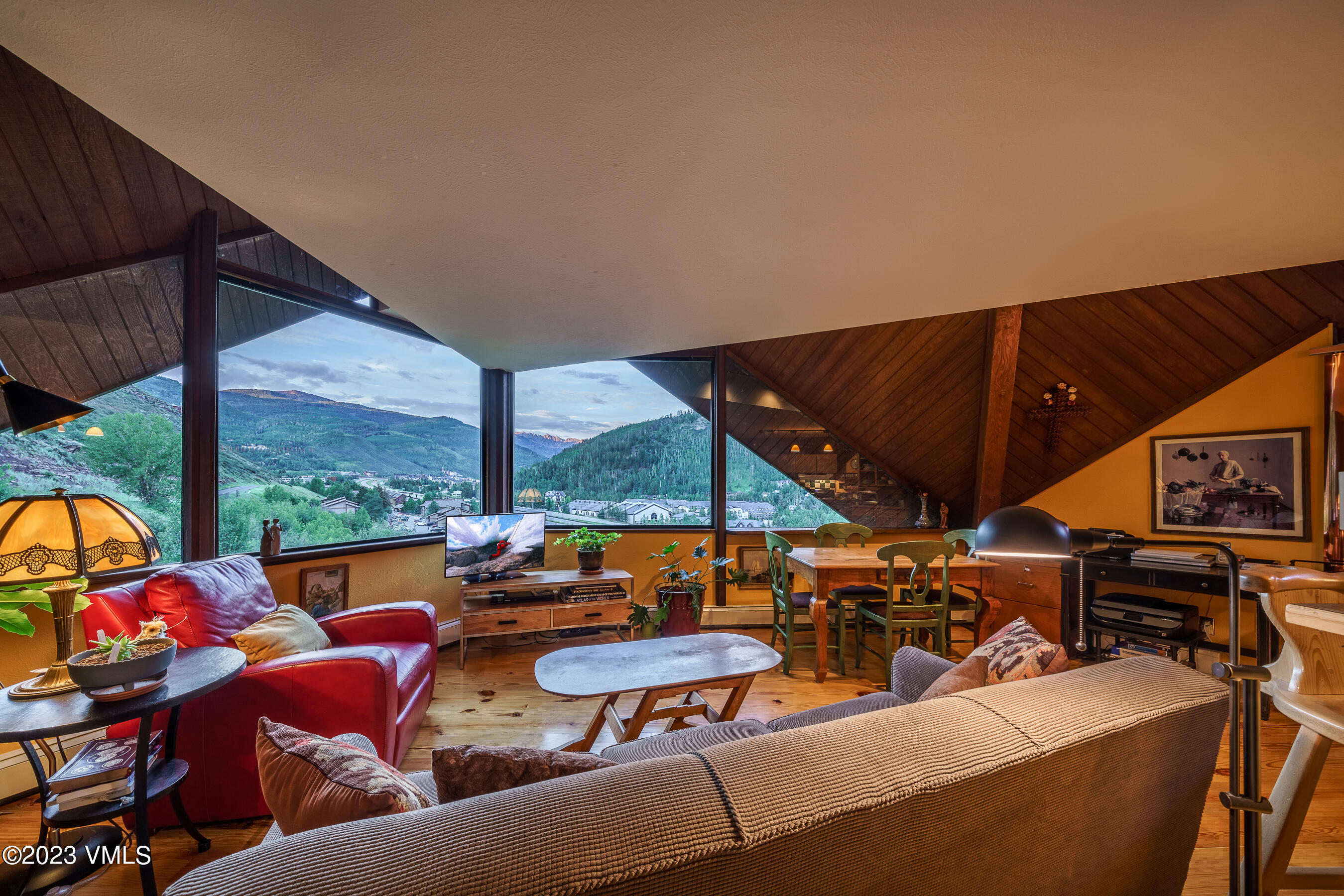 1400 Lions Ridge Loop, A2