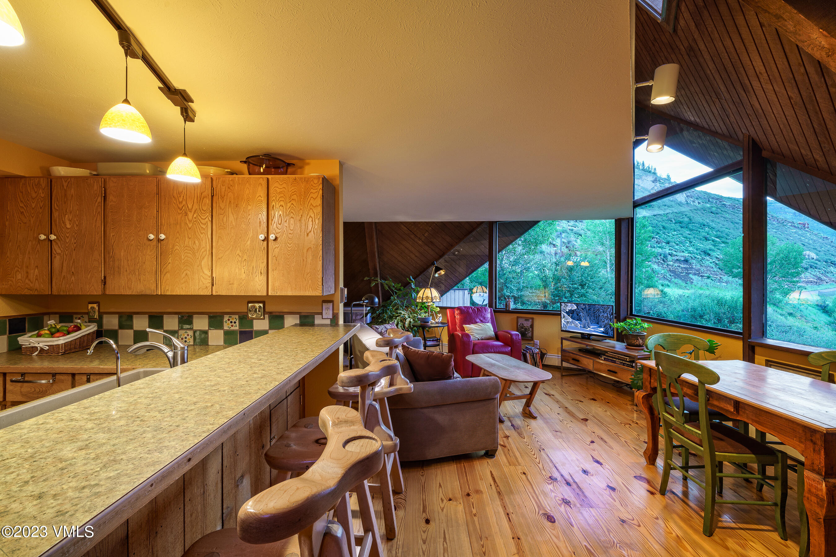 1400 Lions Ridge Loop, A2