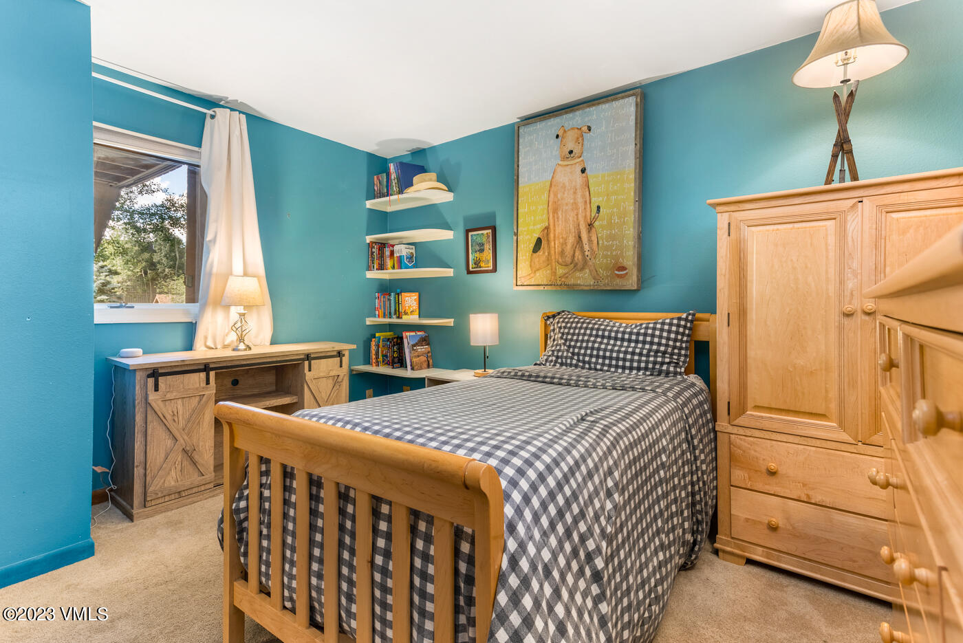 945 Red Sandstone Road B3