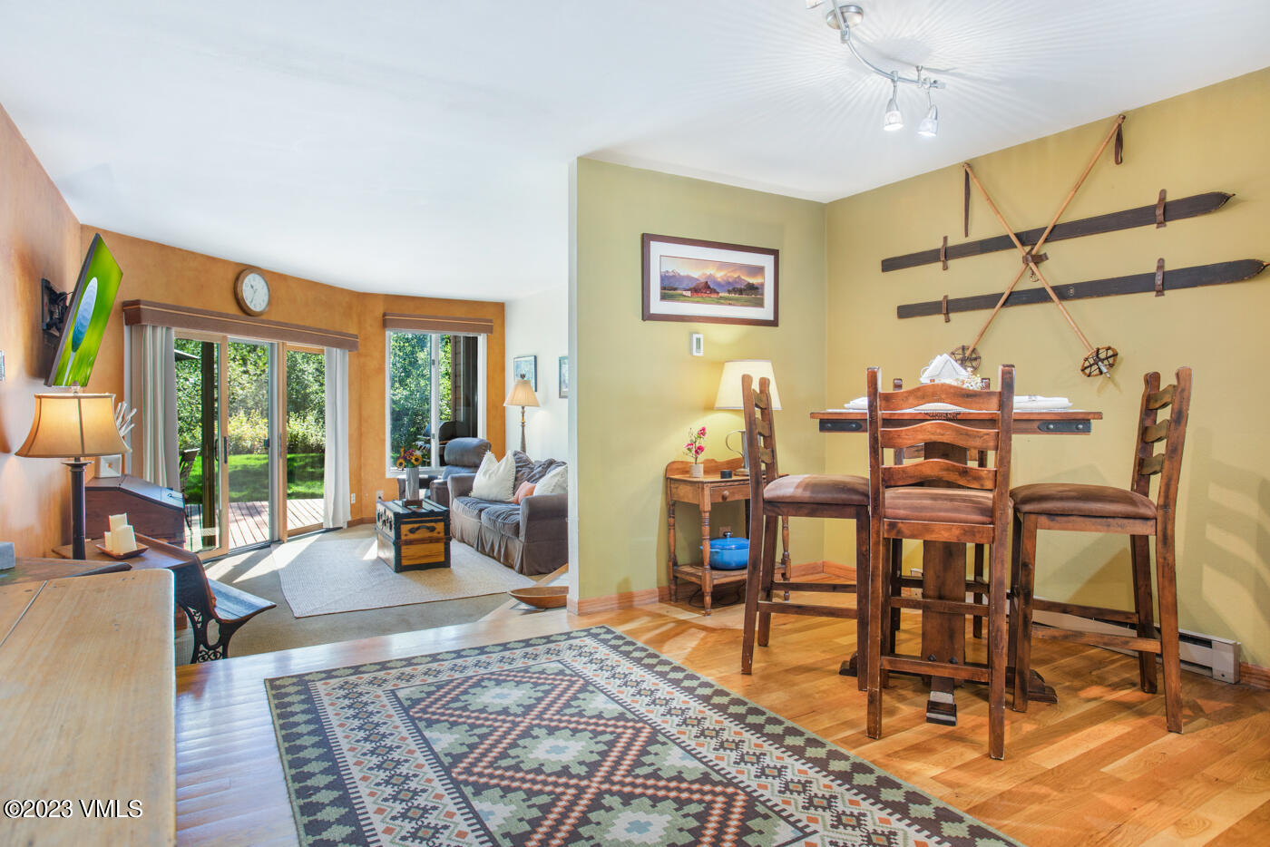 945 Red Sandstone Road B3