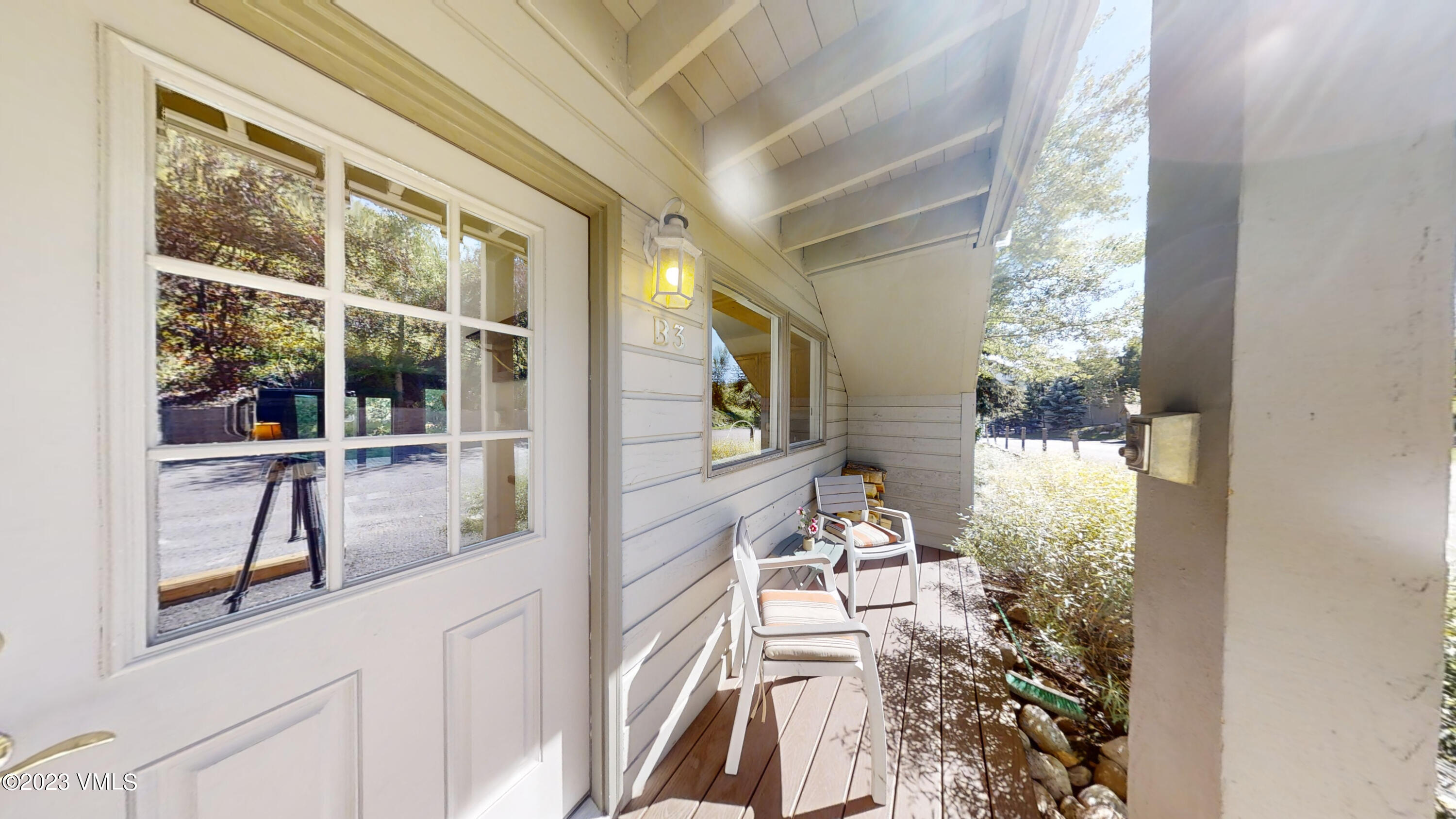 945 Red Sandstone Road B3