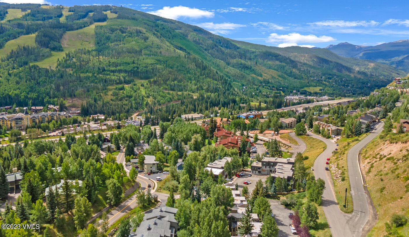 945 Red Sandstone Road B3