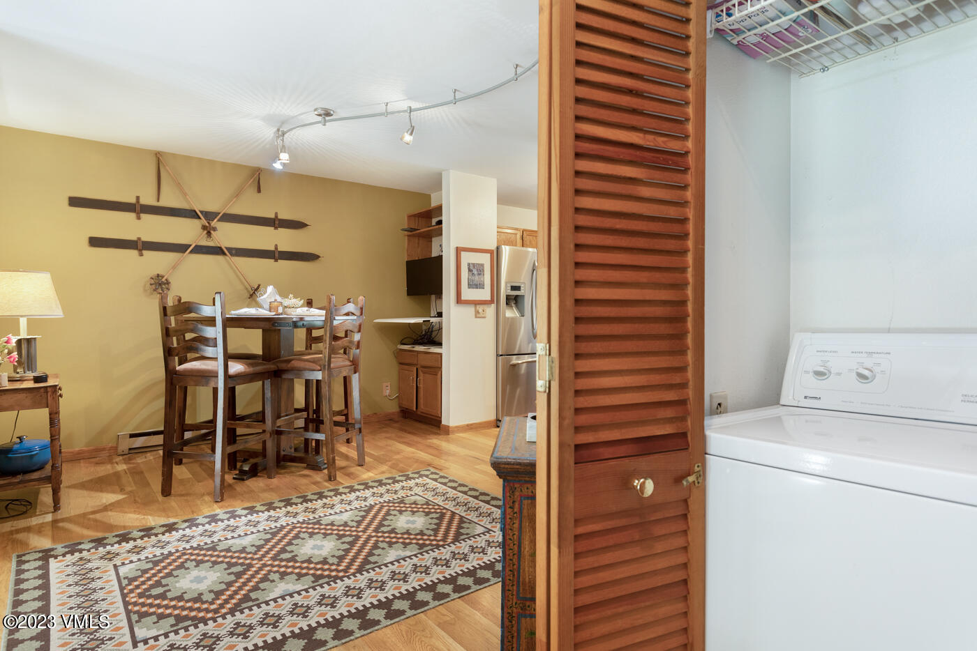 945 Red Sandstone Road B3