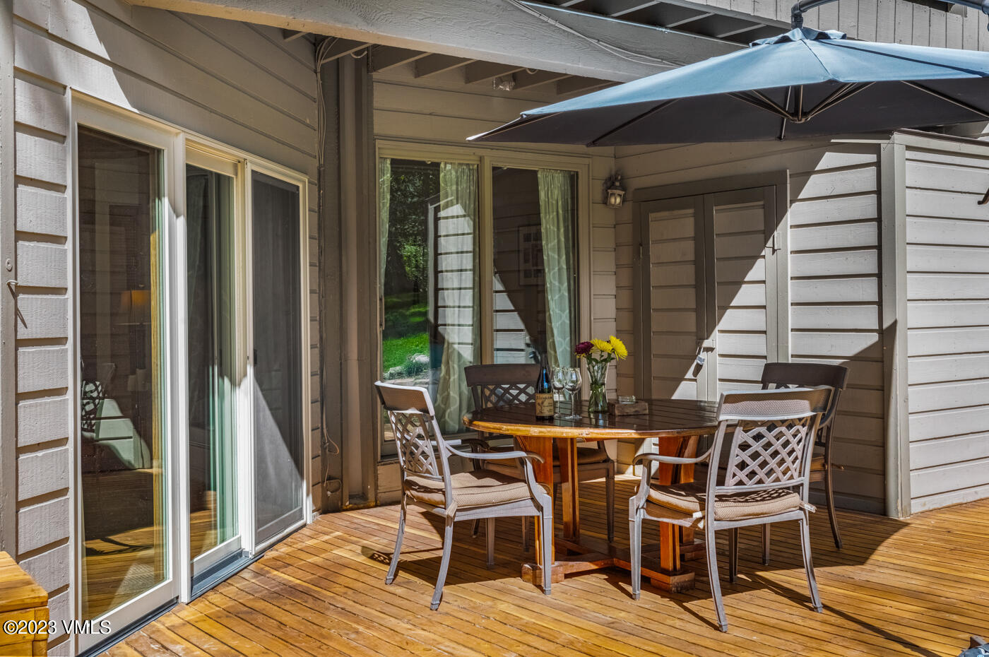 945 Red Sandstone Road B3