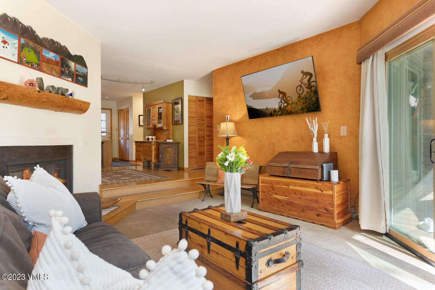 945 Red Sandstone Road B3