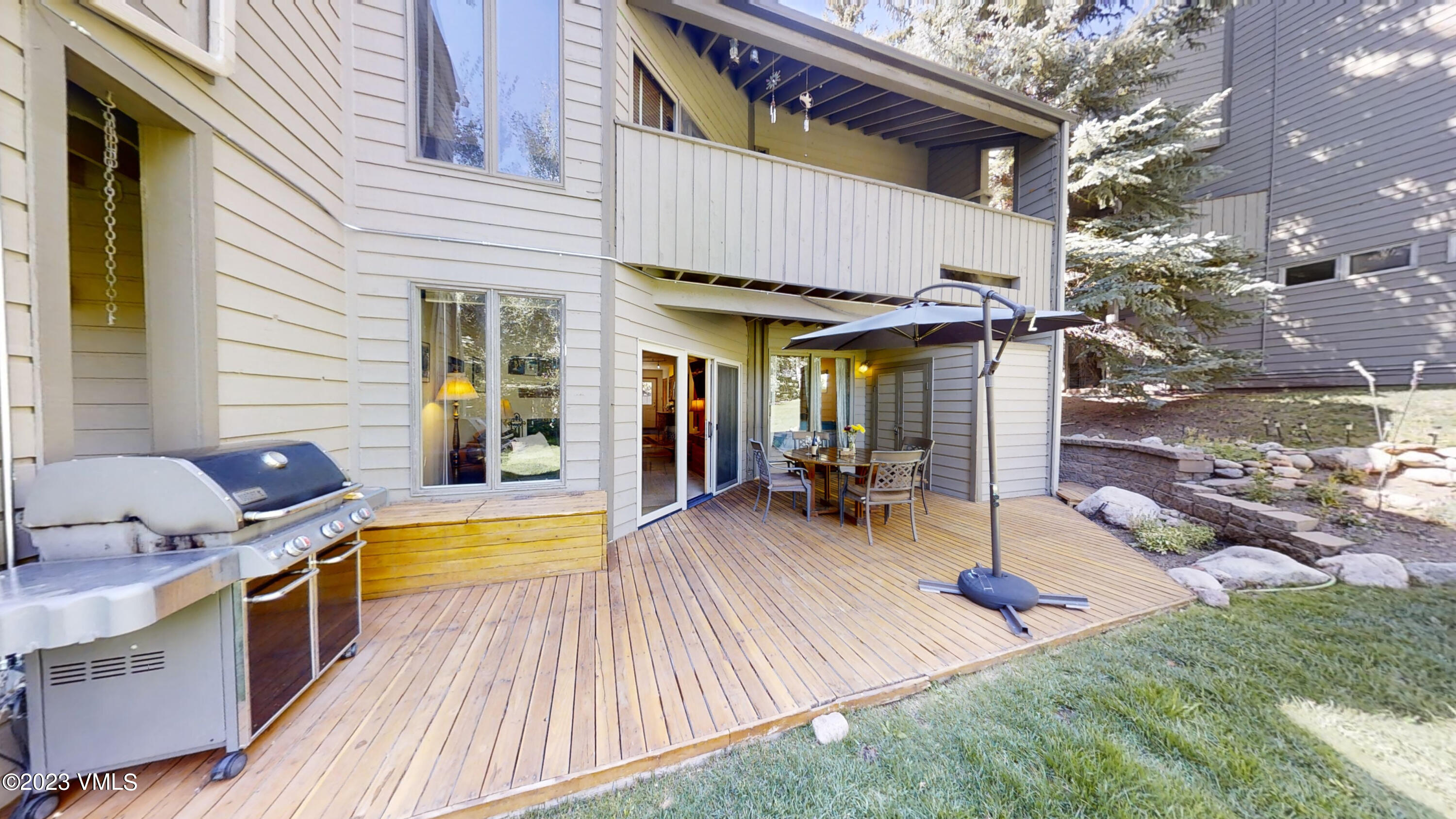 945 Red Sandstone Road B3