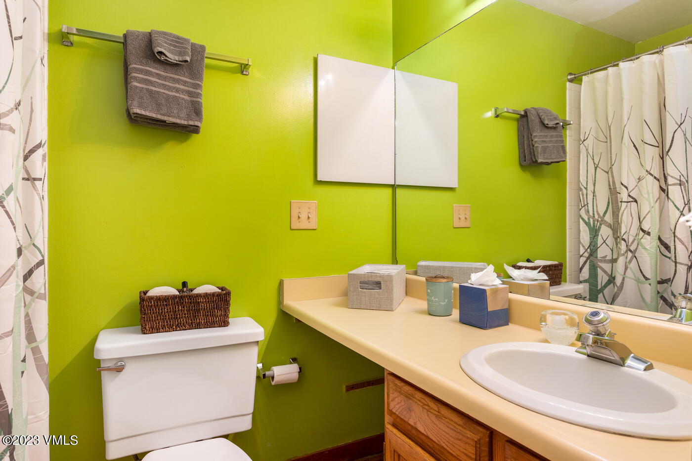 945 Red Sandstone Road B3