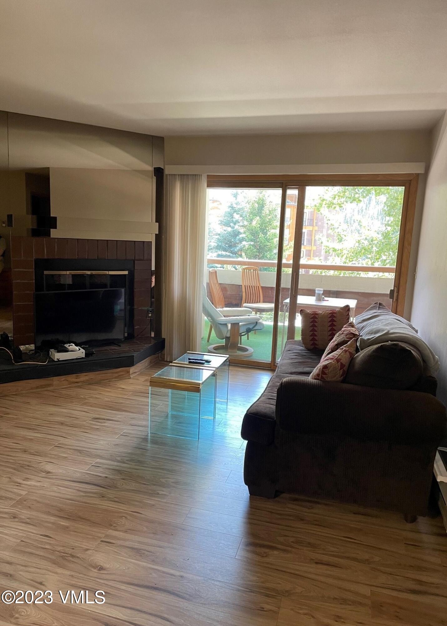 1030 Lions Ridge Loop 205