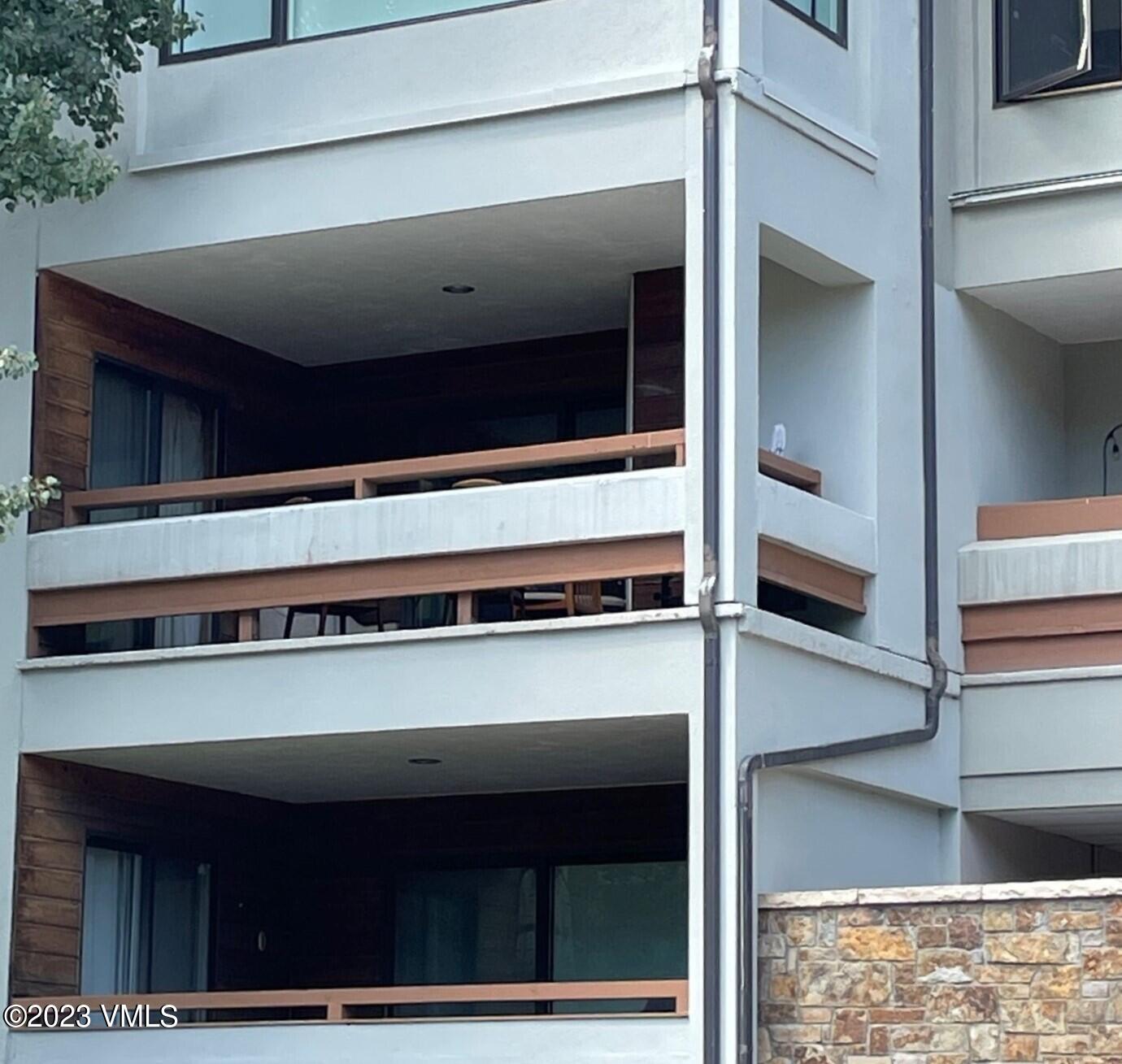 1030 Lions Ridge Loop 205