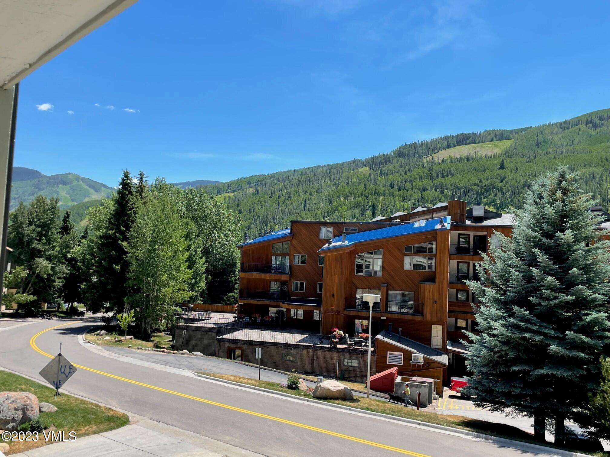 1030 Lions Ridge Loop 205