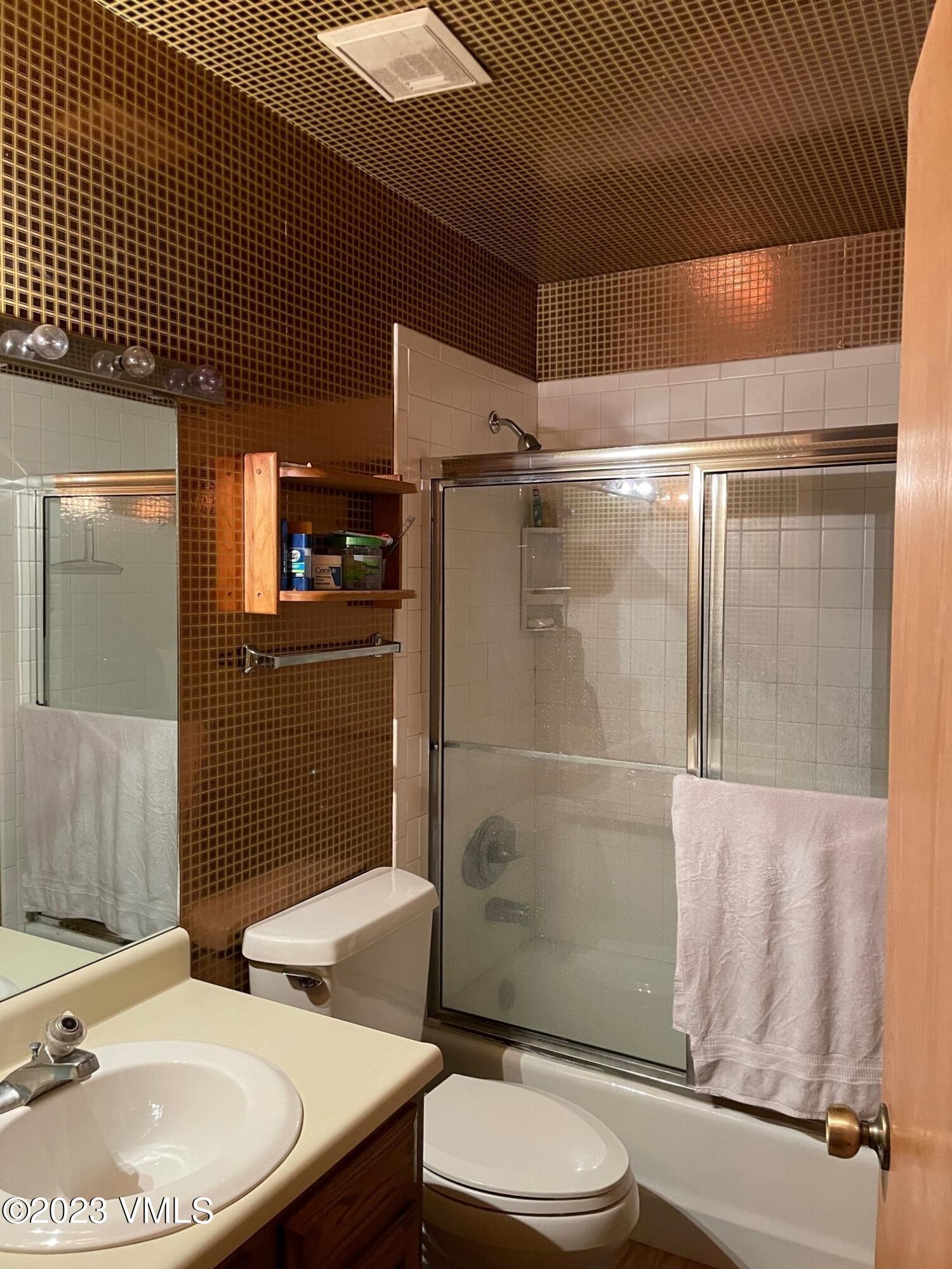 1030 Lions Ridge Loop 205