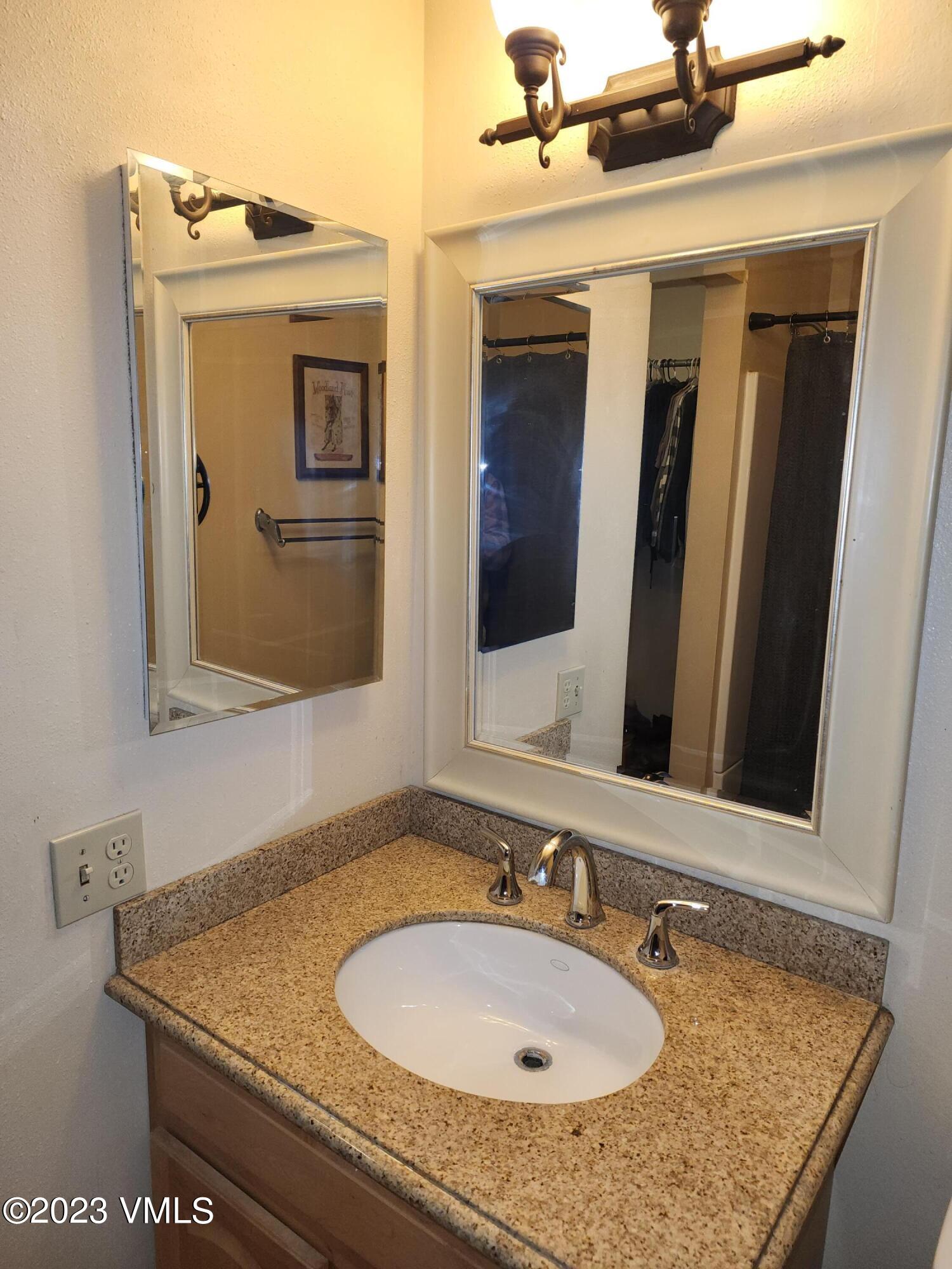 998 W Beaver Creek A307