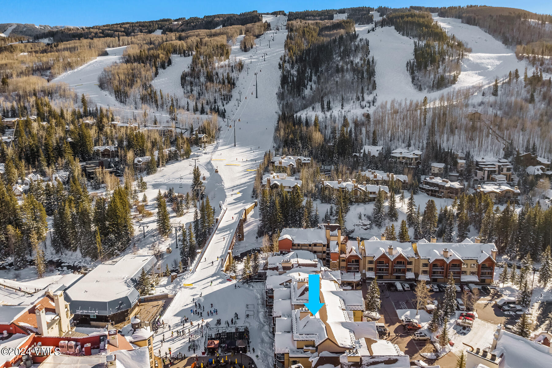 660 Lionshead Place, 325