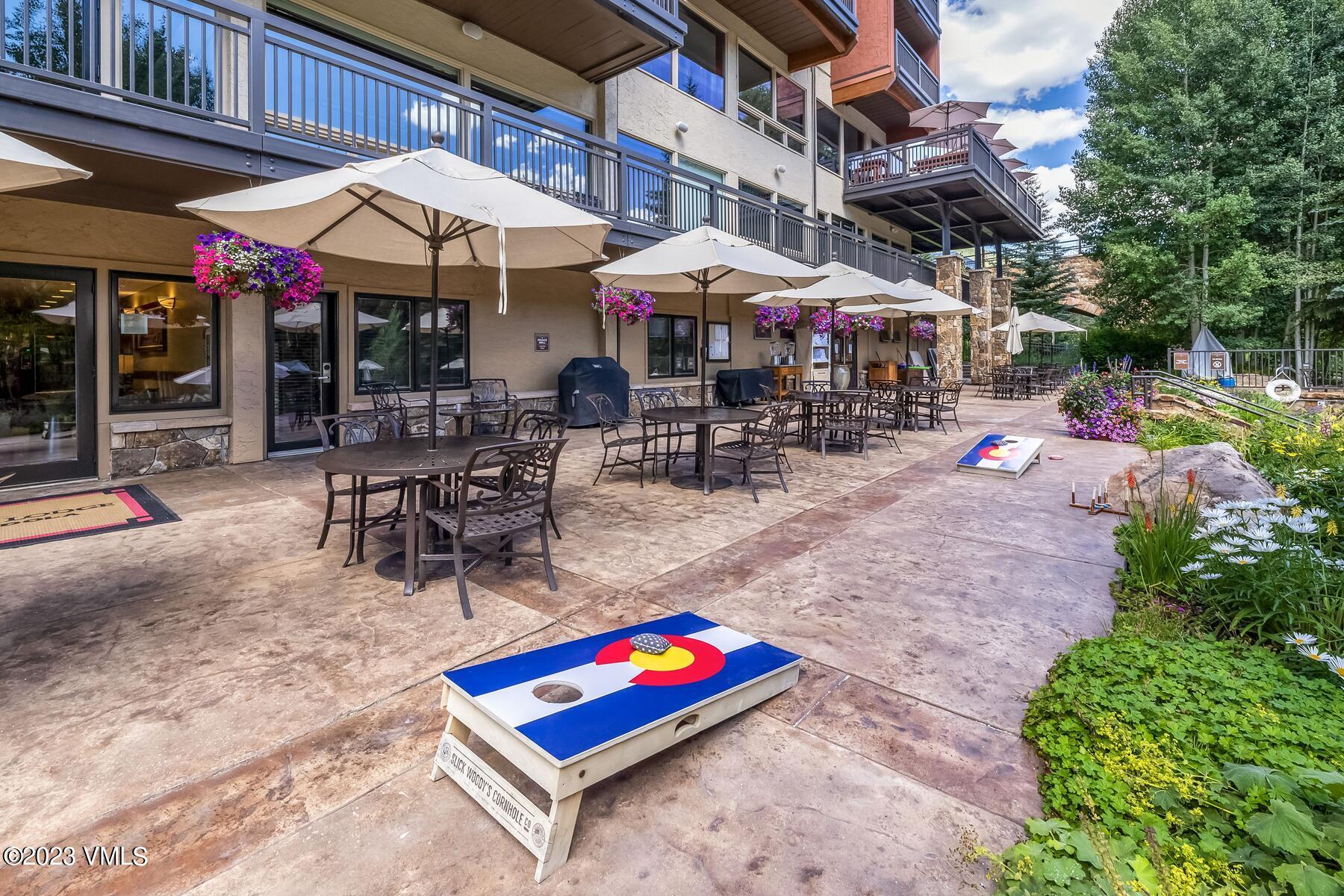 660 Lionshead Place, 325