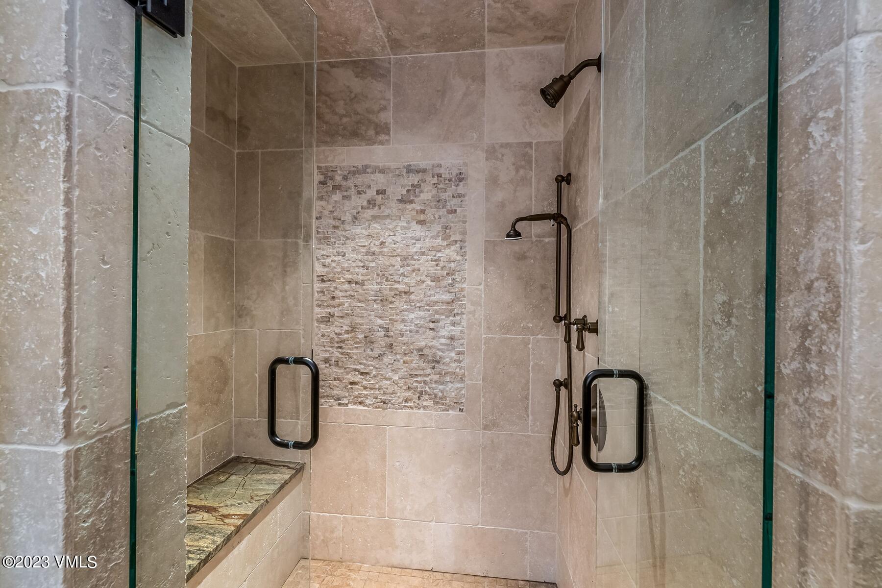 660 Lionshead Place, 325