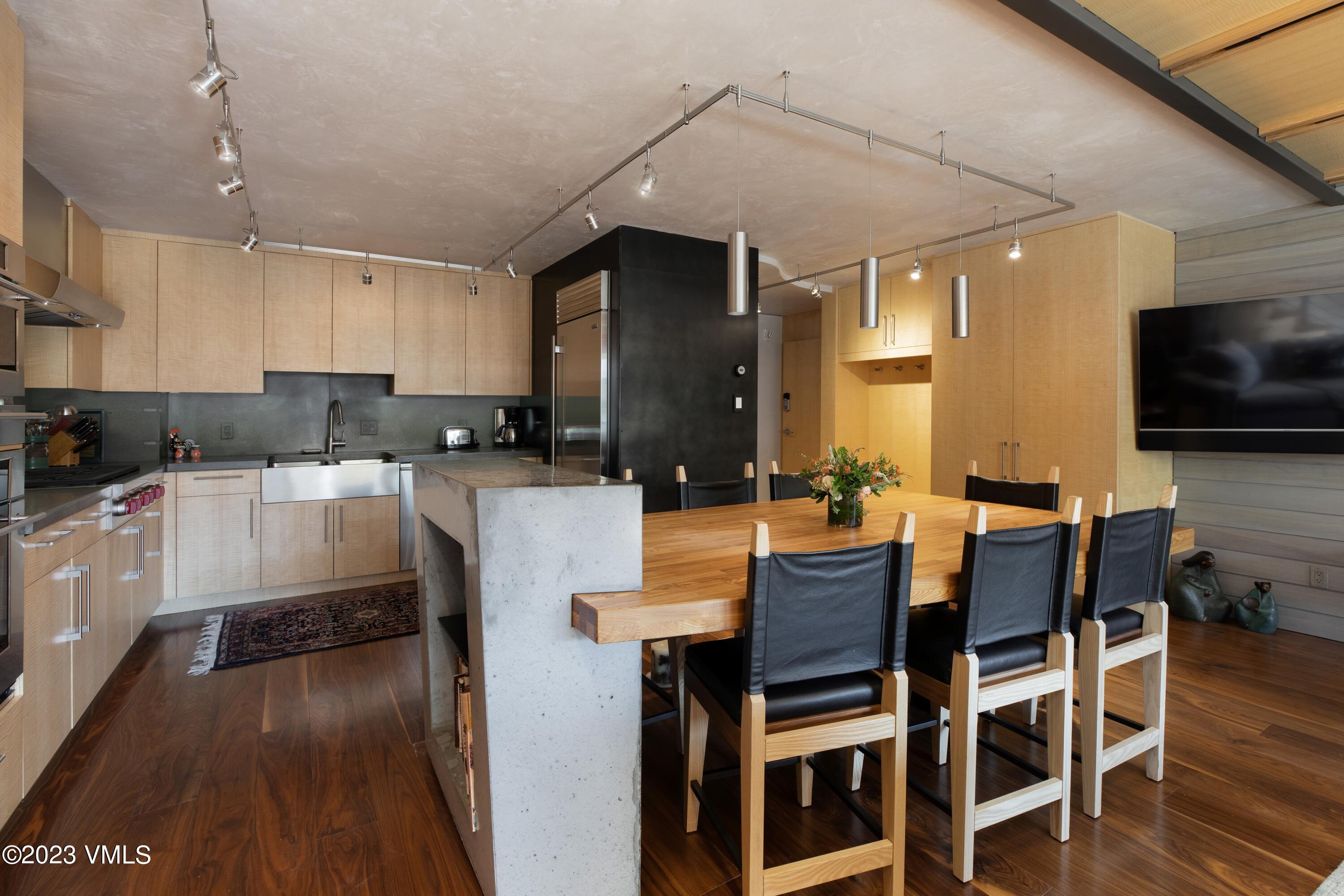 62 E Meadow Drive 350