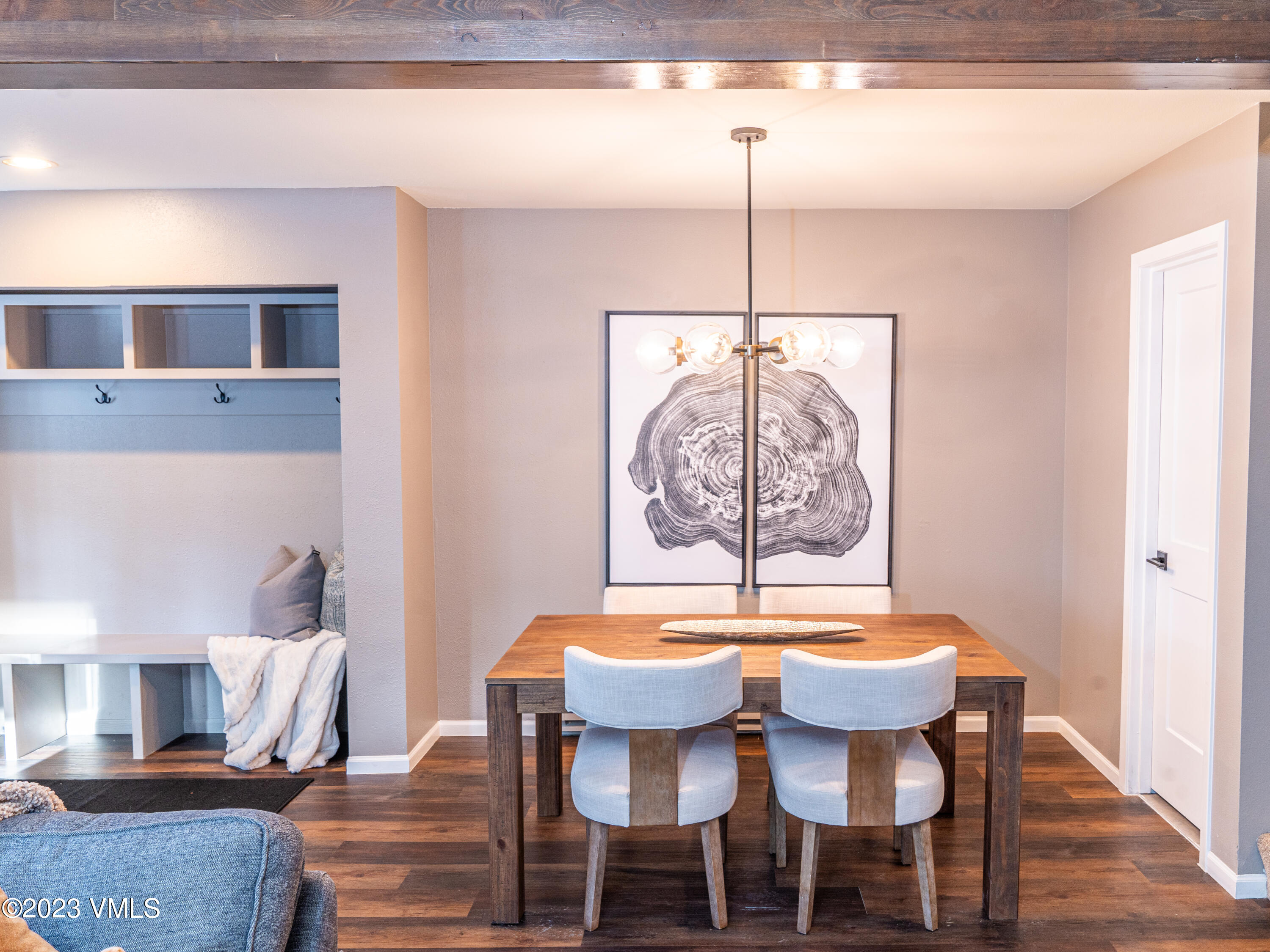 1019 Edwards Village 13