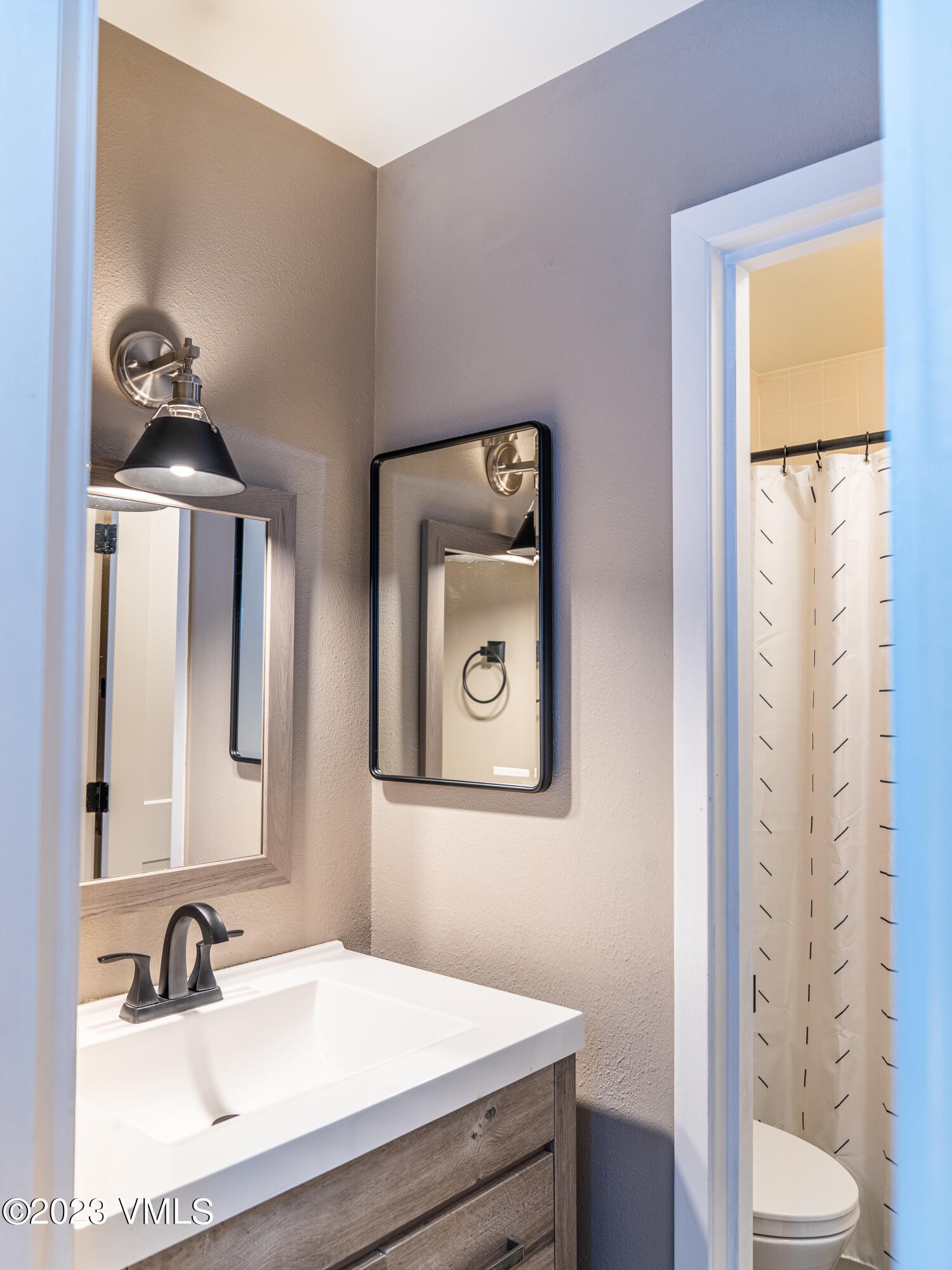 1019 Edwards Village 13