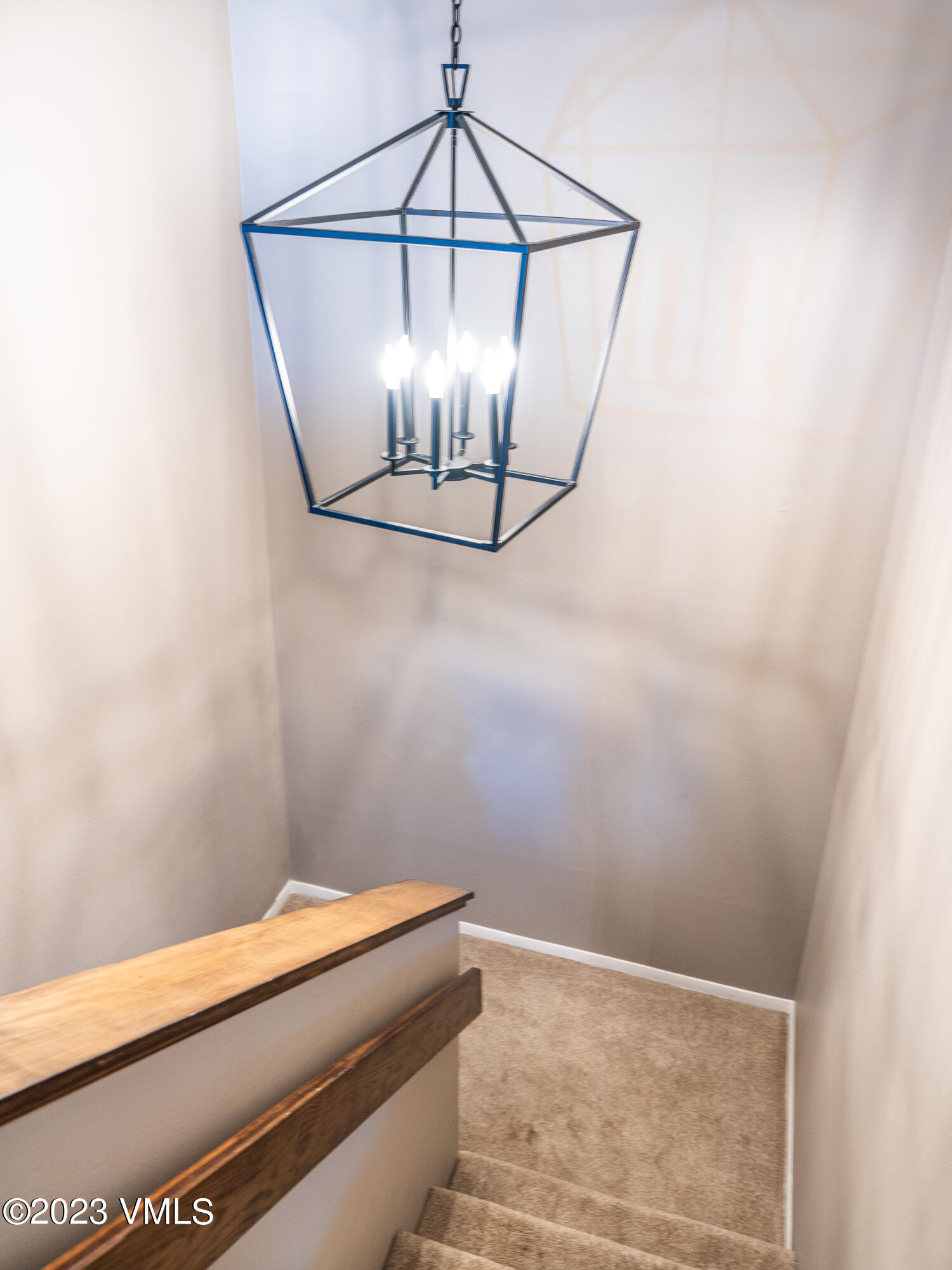 1019 Edwards Village 13