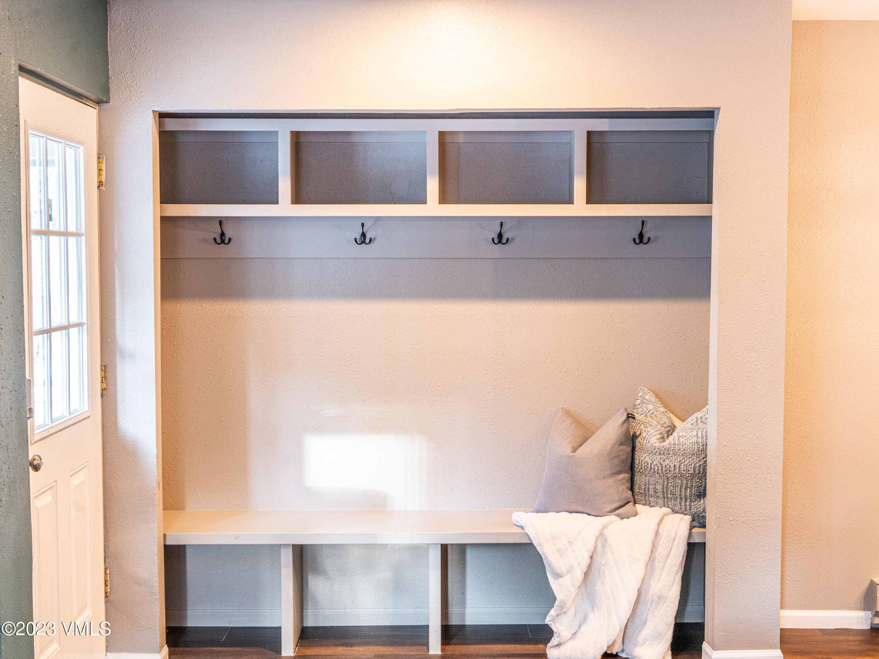 1019 Edwards Village 13